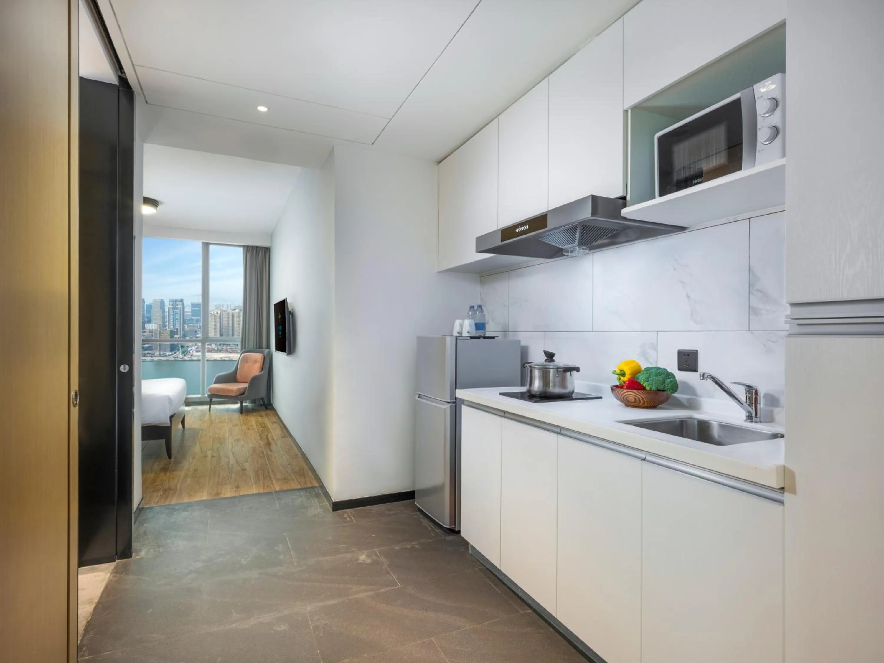 Kitchen or kitchenette in La Yarda Hotel Guangzhou