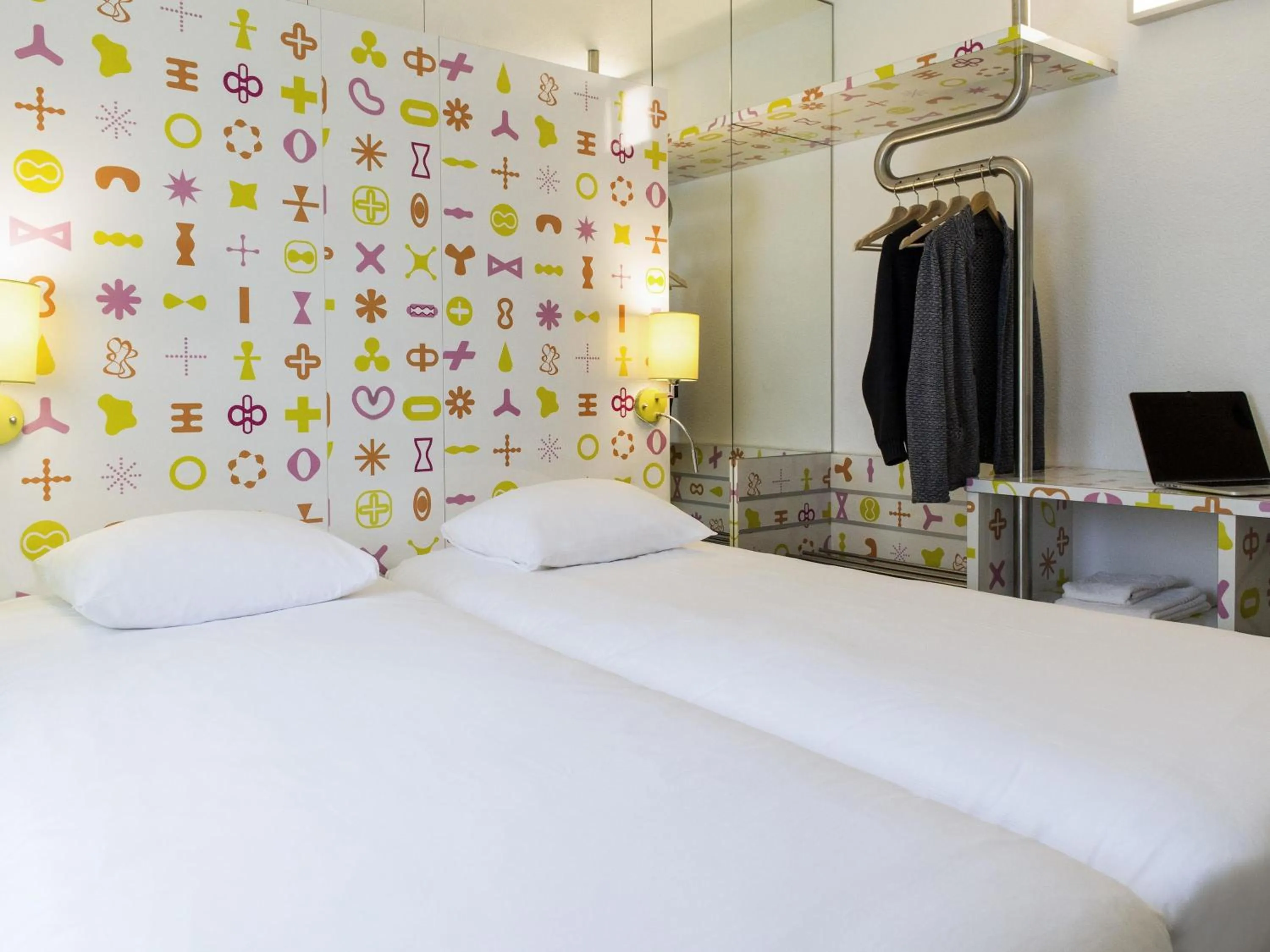 Bedroom, Bed in Ibis Styles La Louvière