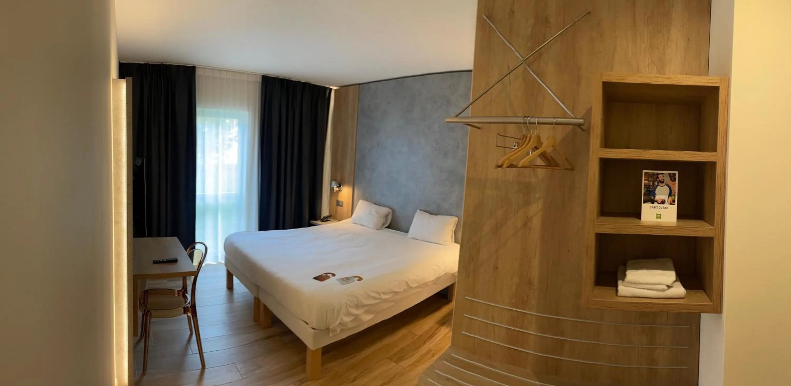 Photo of the whole room, Bed in Ibis Styles La Louvière