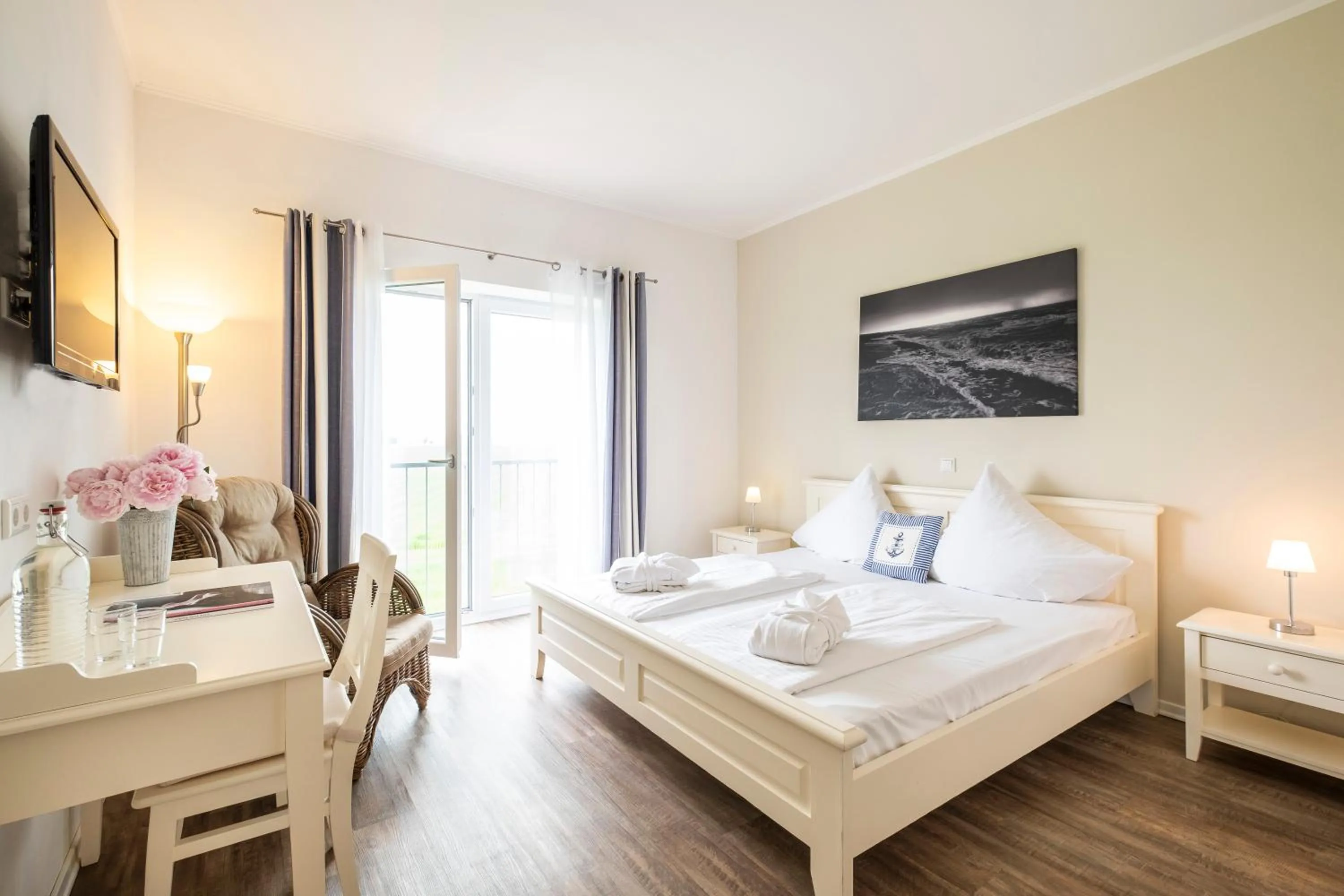 Bed in Hotel, Restaurant, Café Pharisäerhof - Nordseeurlaub mit Hund