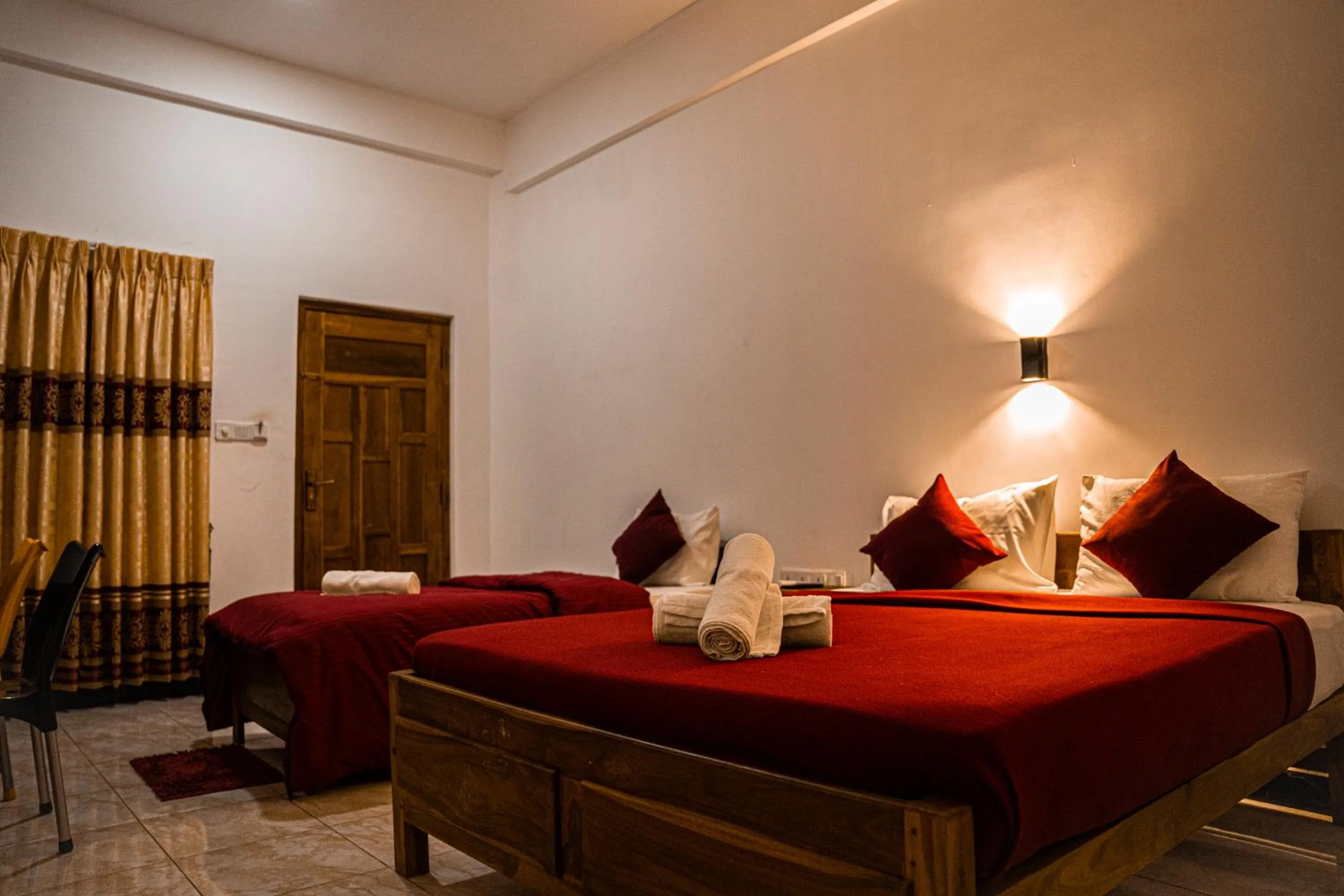 Bed in Theevanni Resort