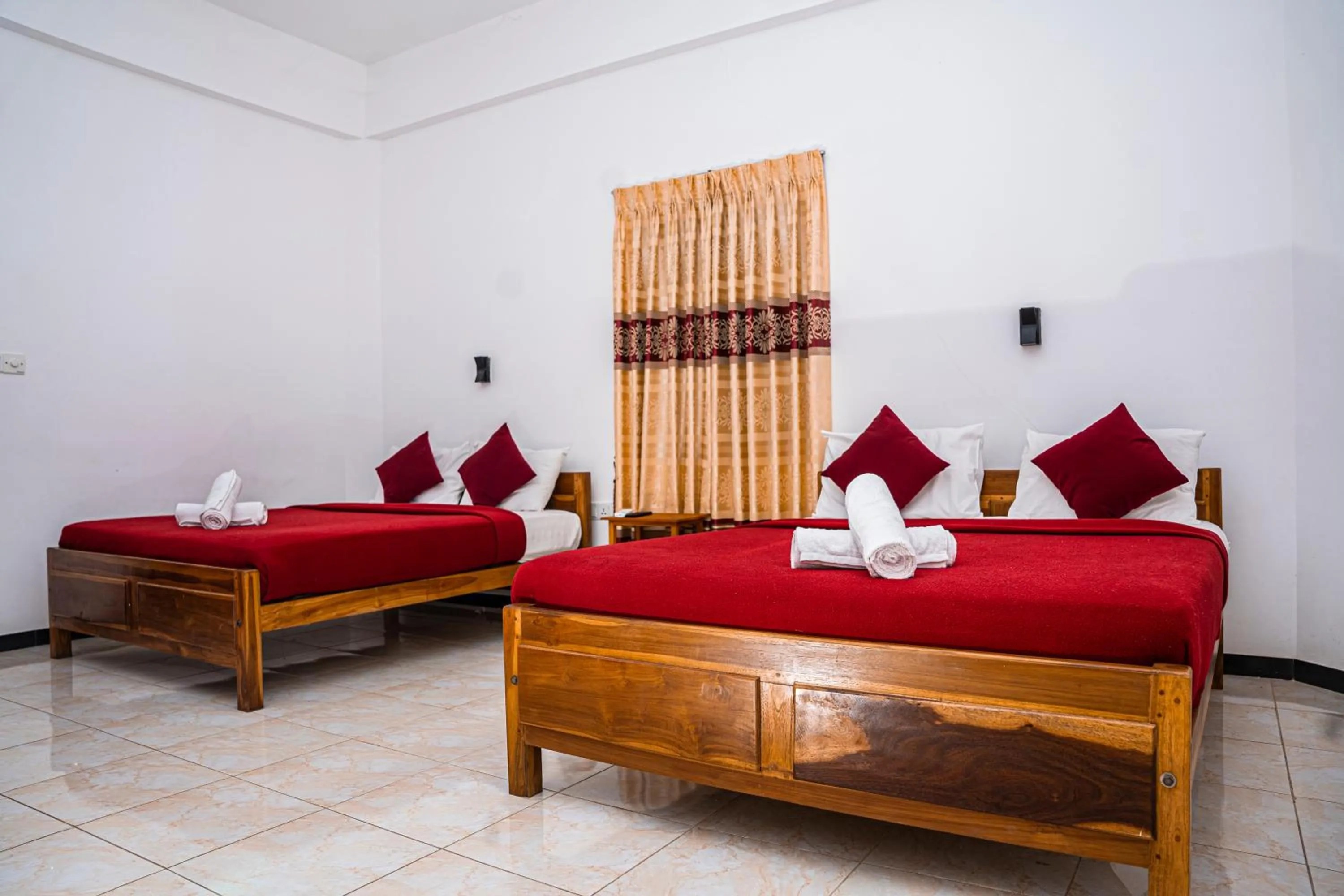 Bed in Theevanni Resort