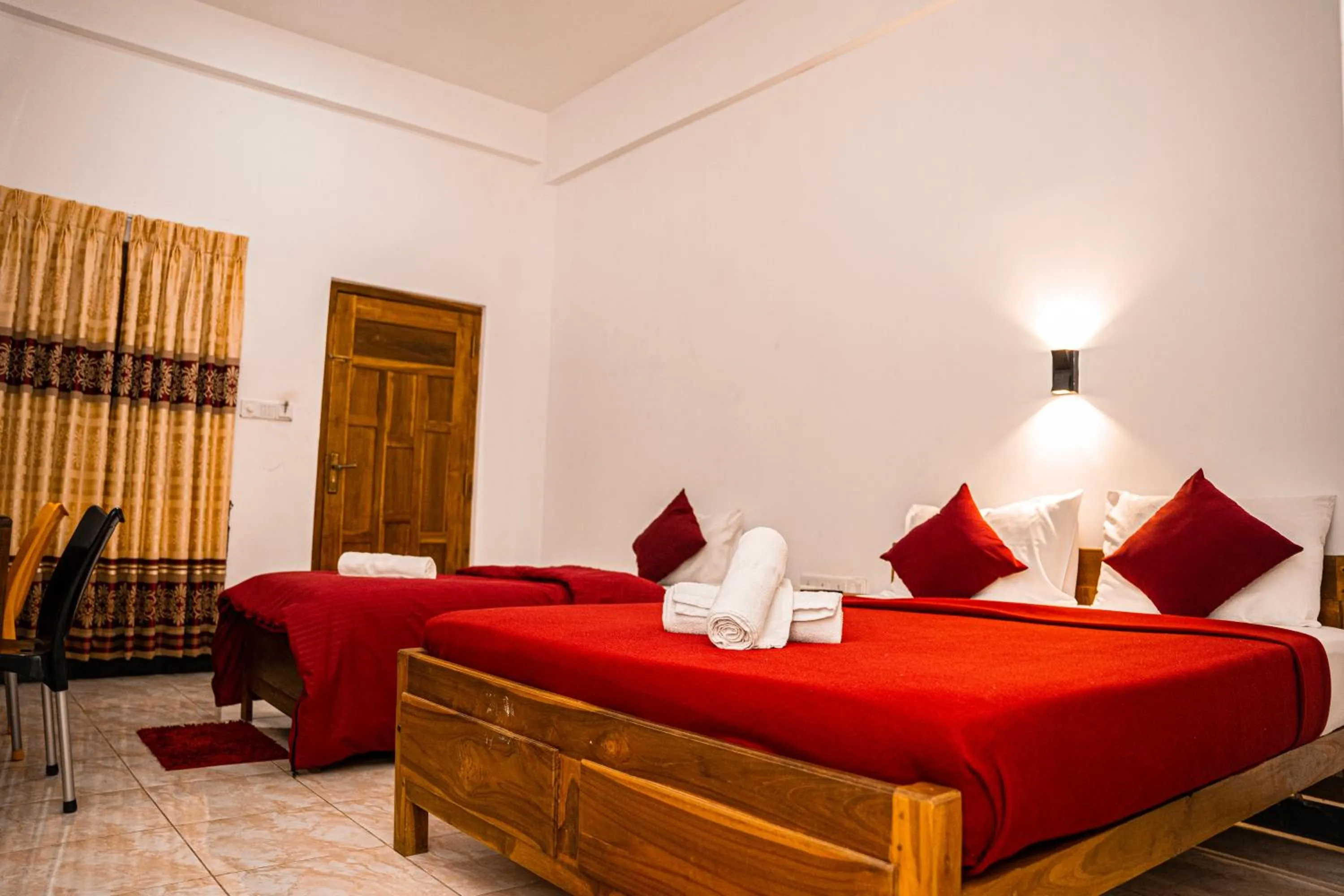 Bed in Theevanni Resort