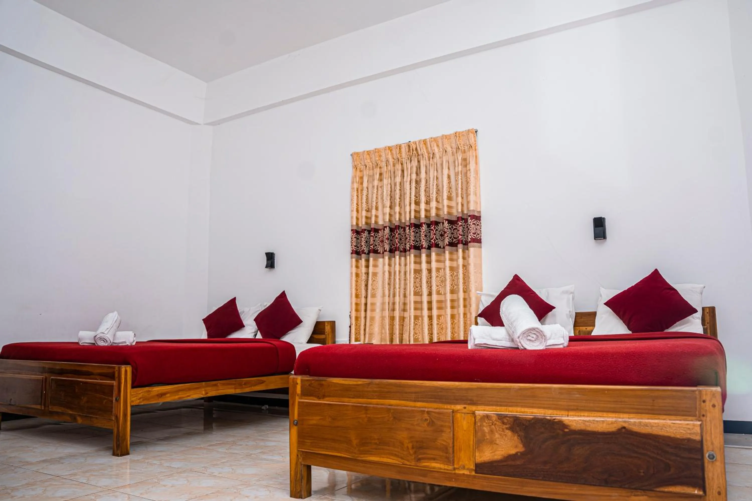 Bed in Theevanni Resort