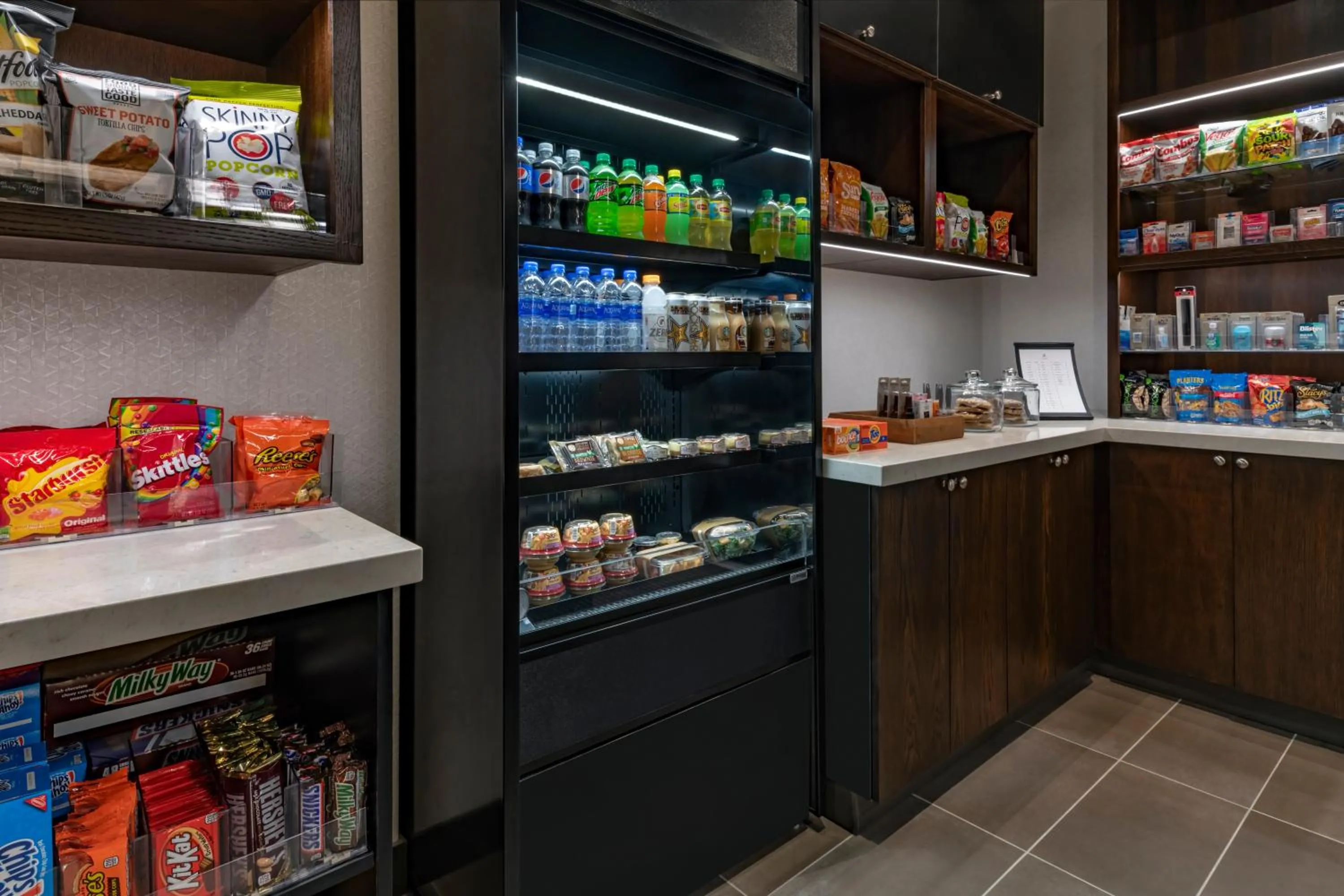 Food and drinks in Hyatt Place Anchorage-Midtown