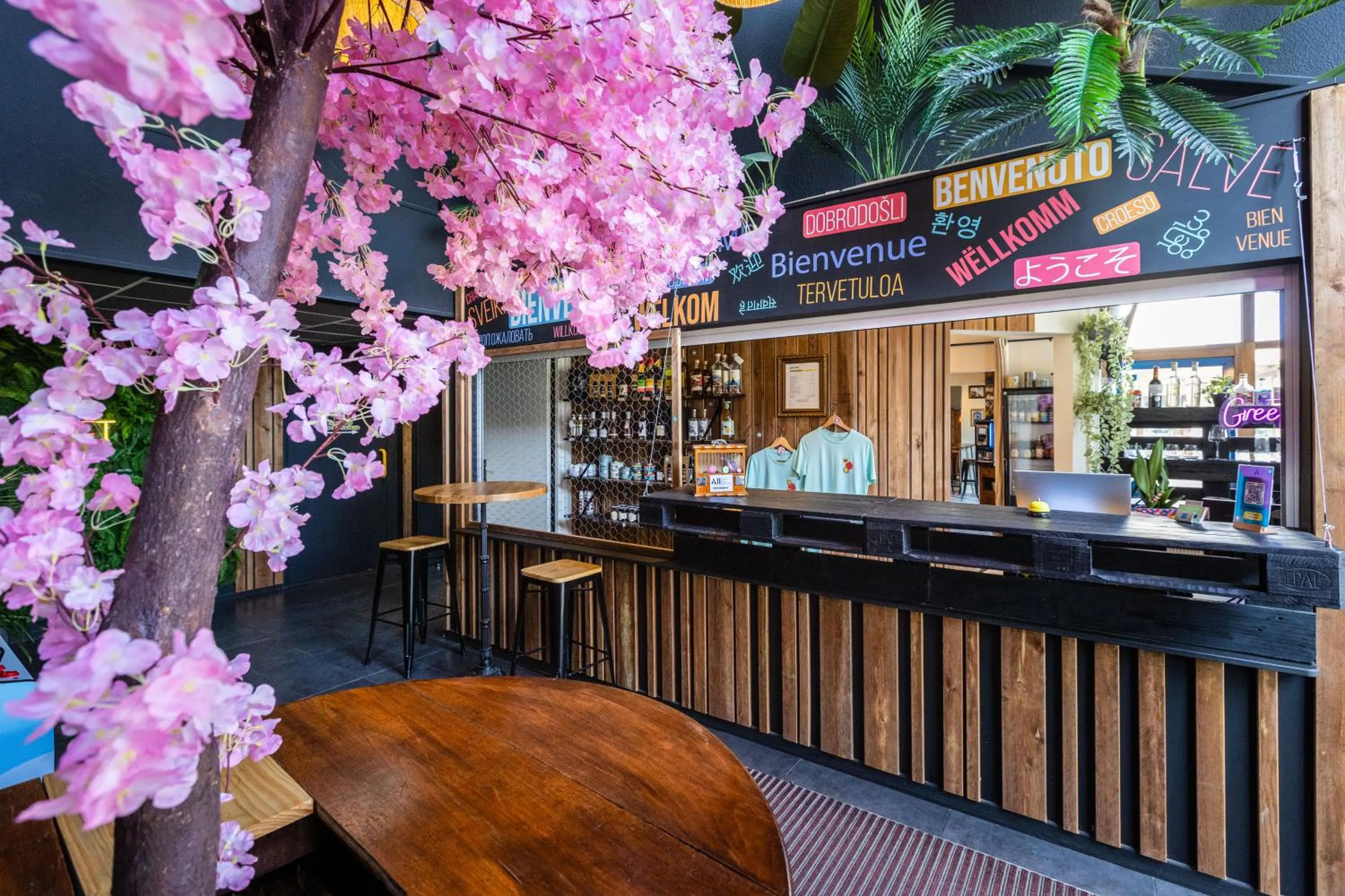 Supermarket/grocery shop in Greet Hotel Limoges Nord