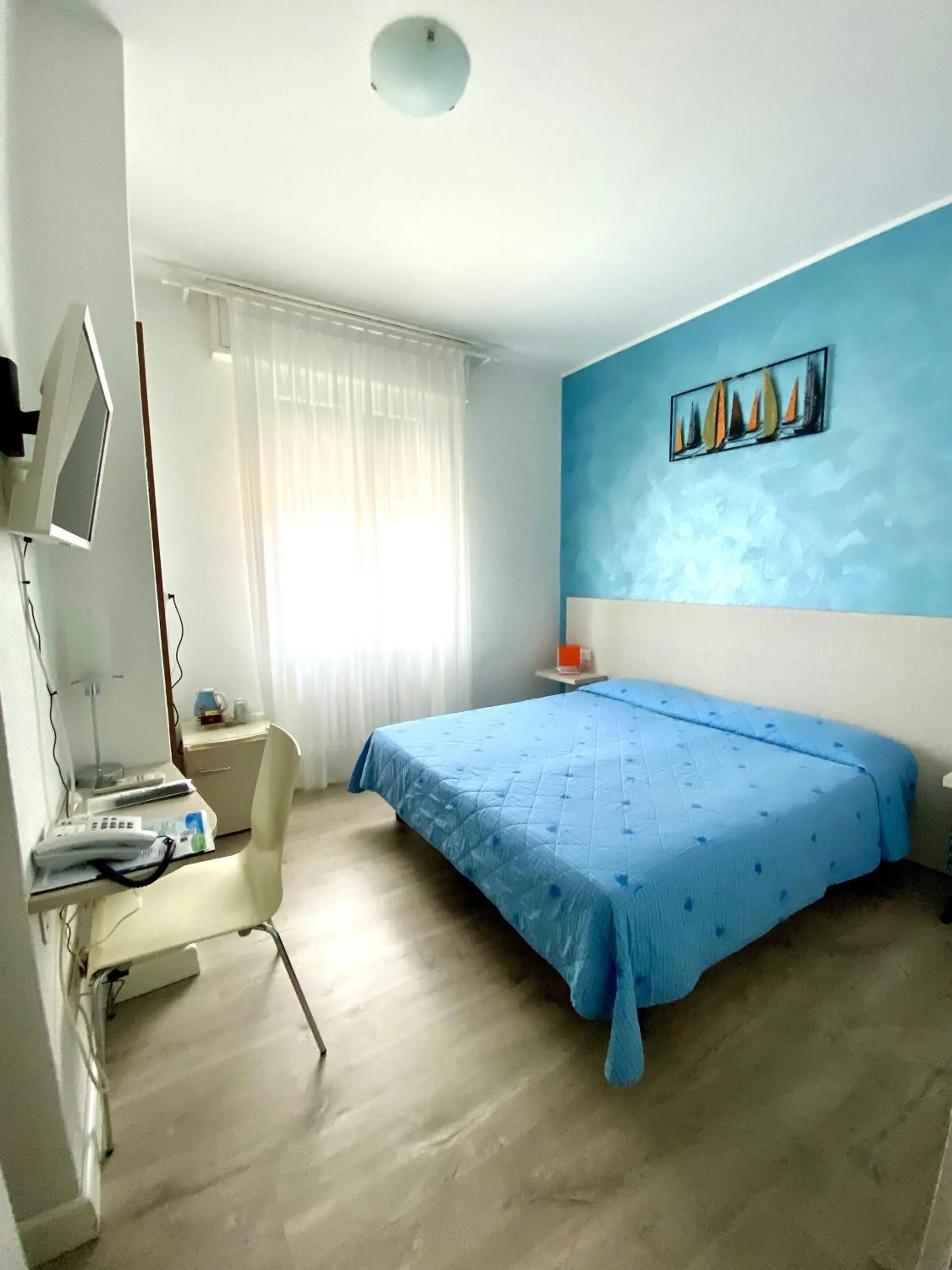 Photo of the whole room, Bed in Hotel Alpino