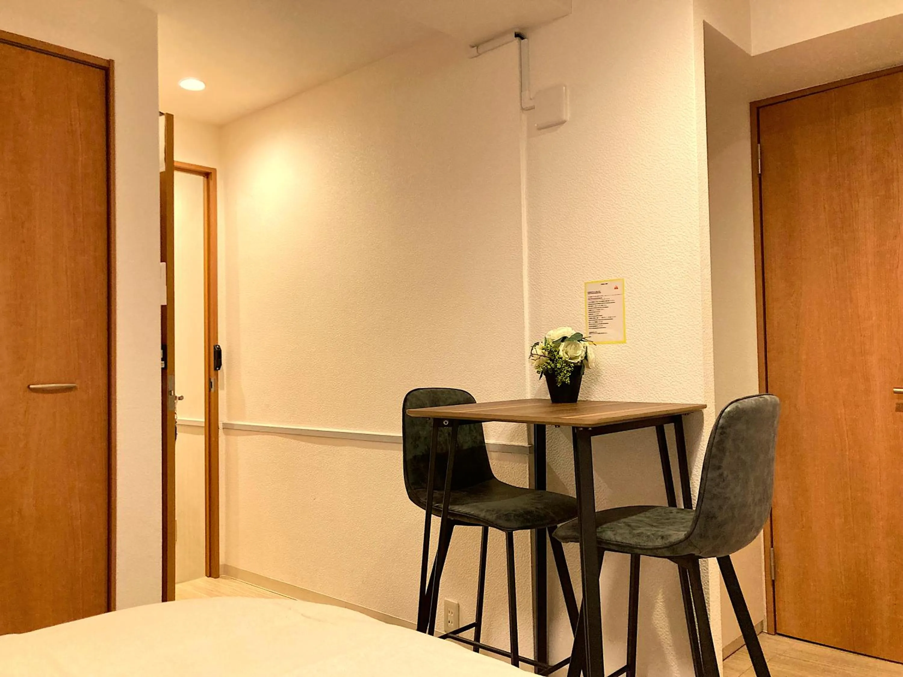 Bed in KEYHOTEL-5minutes for walk to Akihabara Electric Town