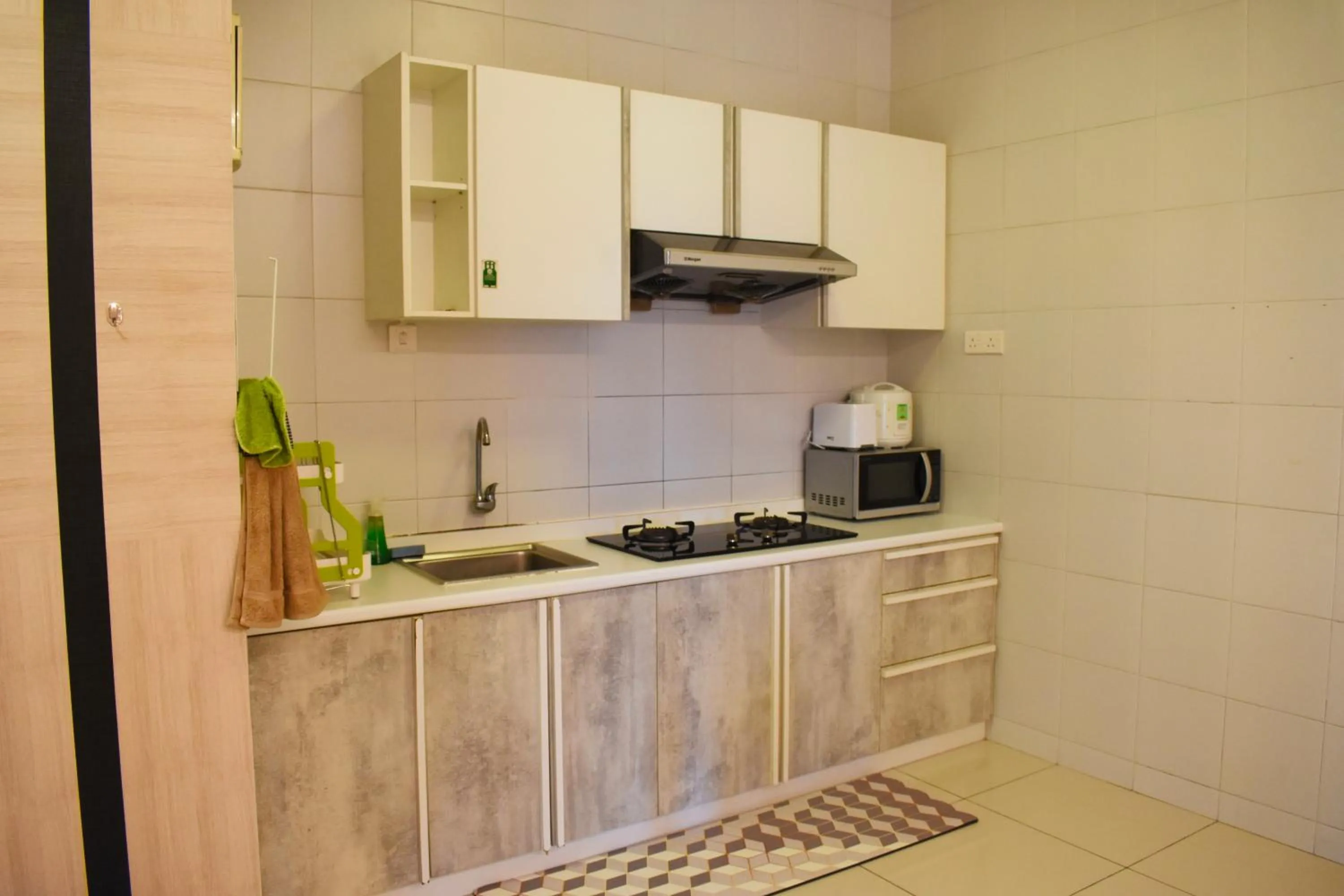 DaMen Homestay @SubangHomeStay