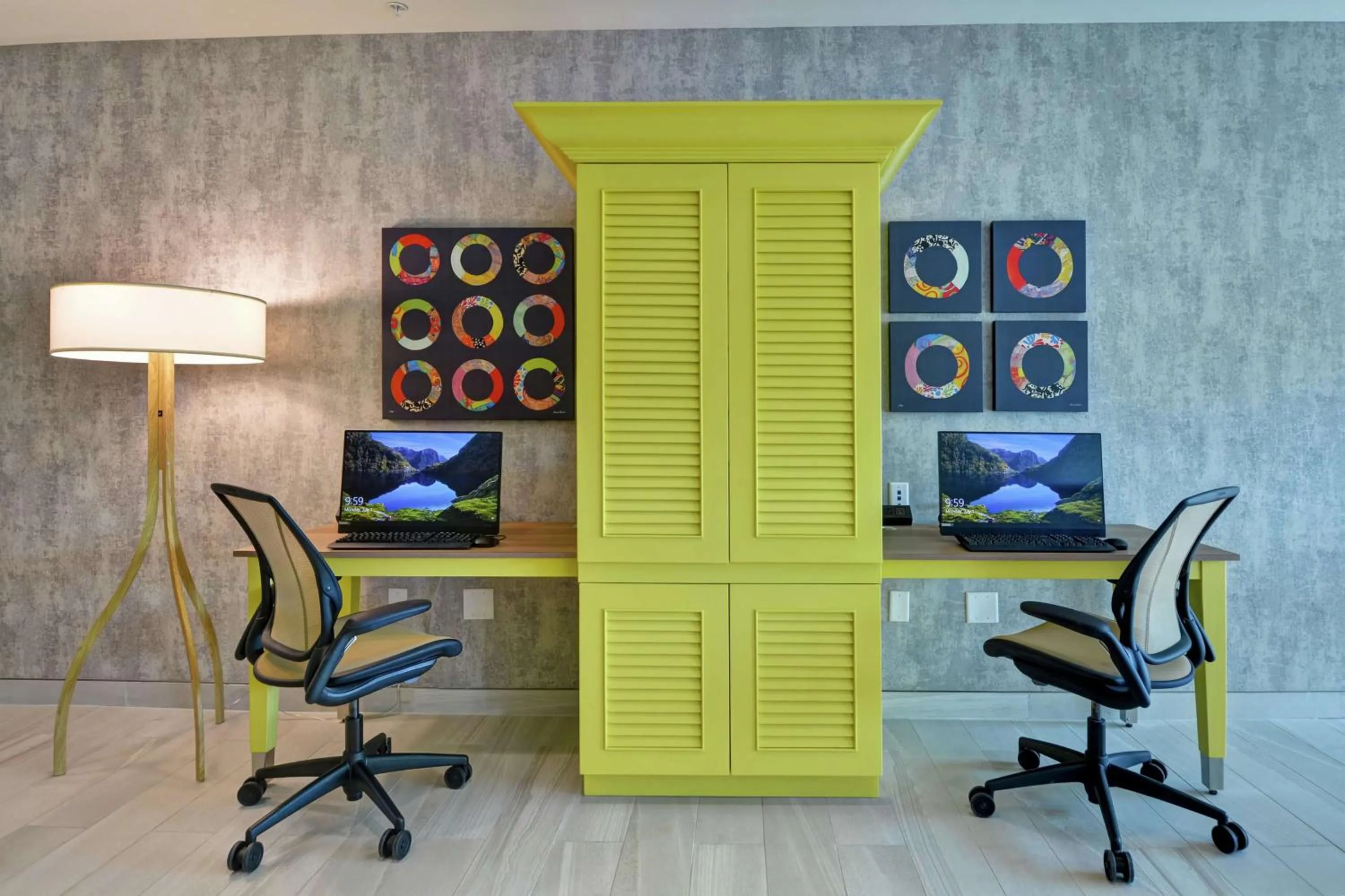 Business facilities in Home2 Suites By Hilton Jacksonville South St Johns Town Ctr