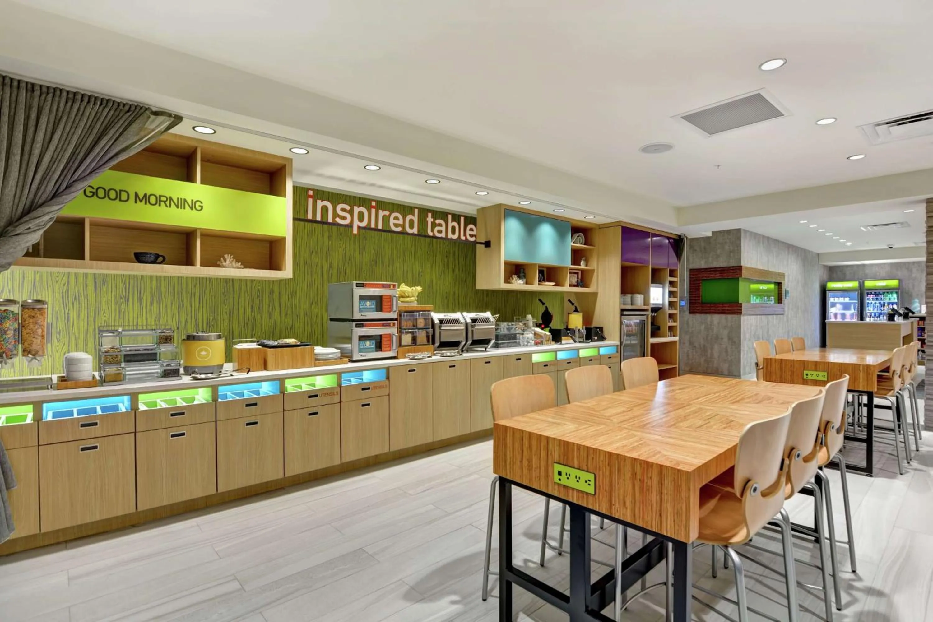 Breakfast in Home2 Suites By Hilton Jacksonville South St Johns Town Ctr