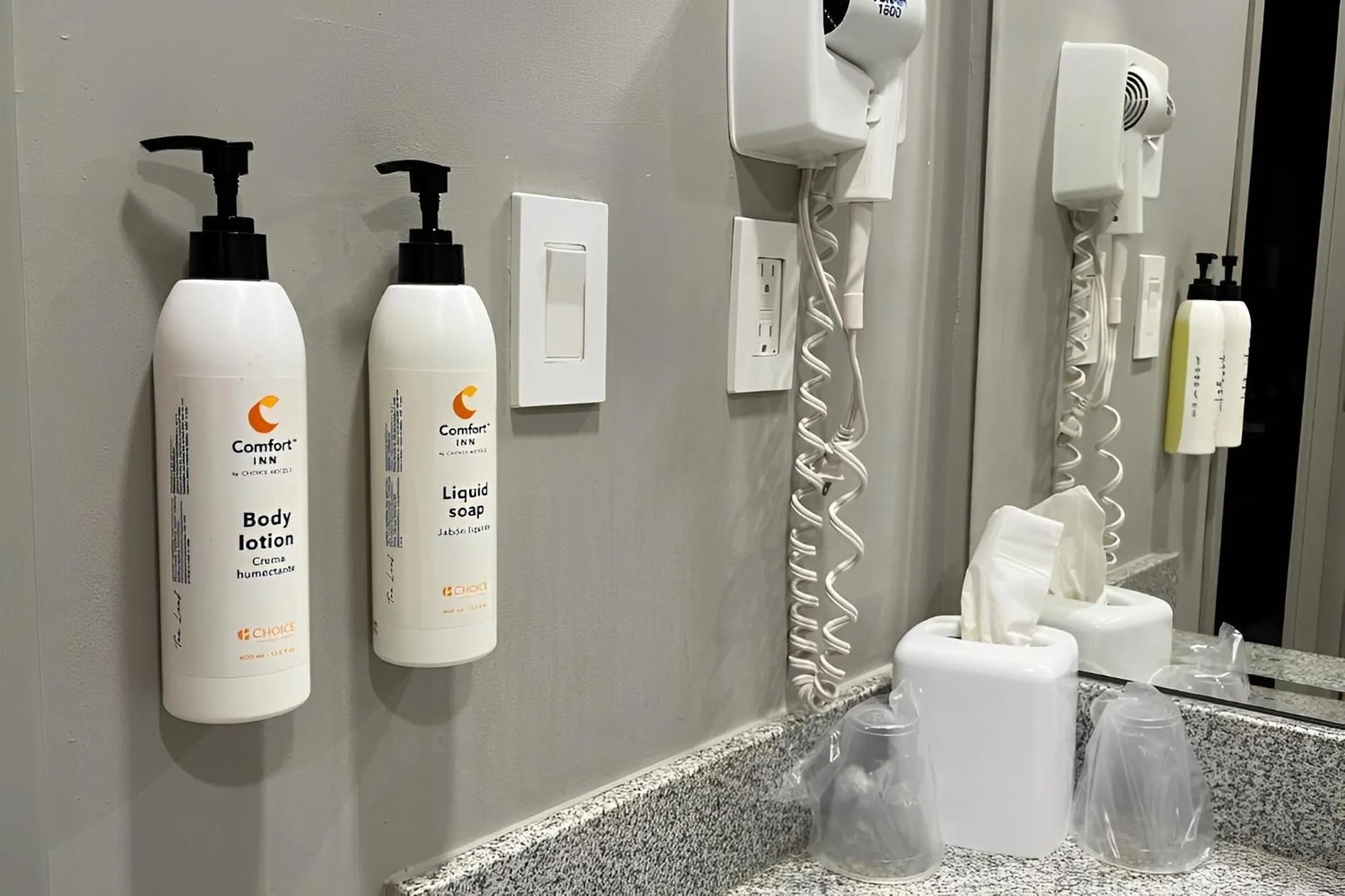 Bathroom in Comfort Inn Hermosillo Aeropuerto