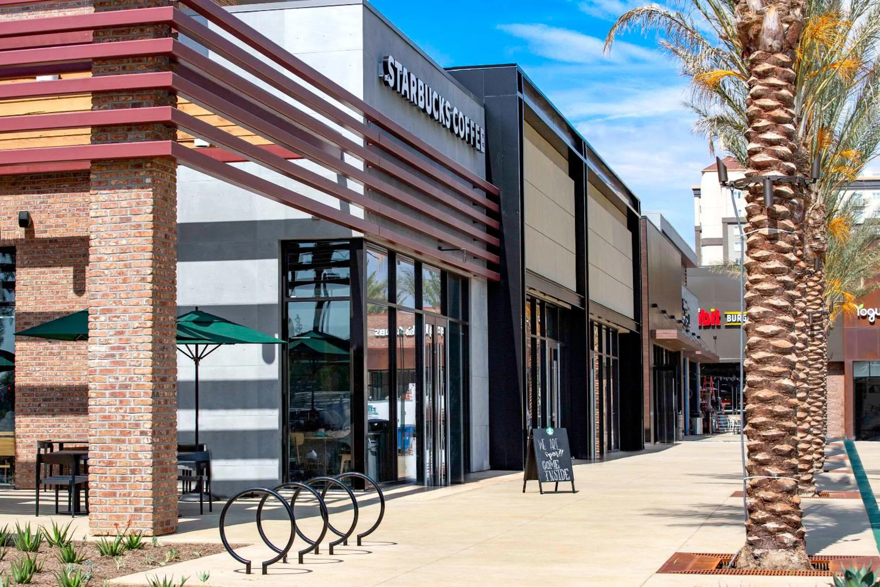 Restaurant/places to eat in Anaheim Suites Hotel