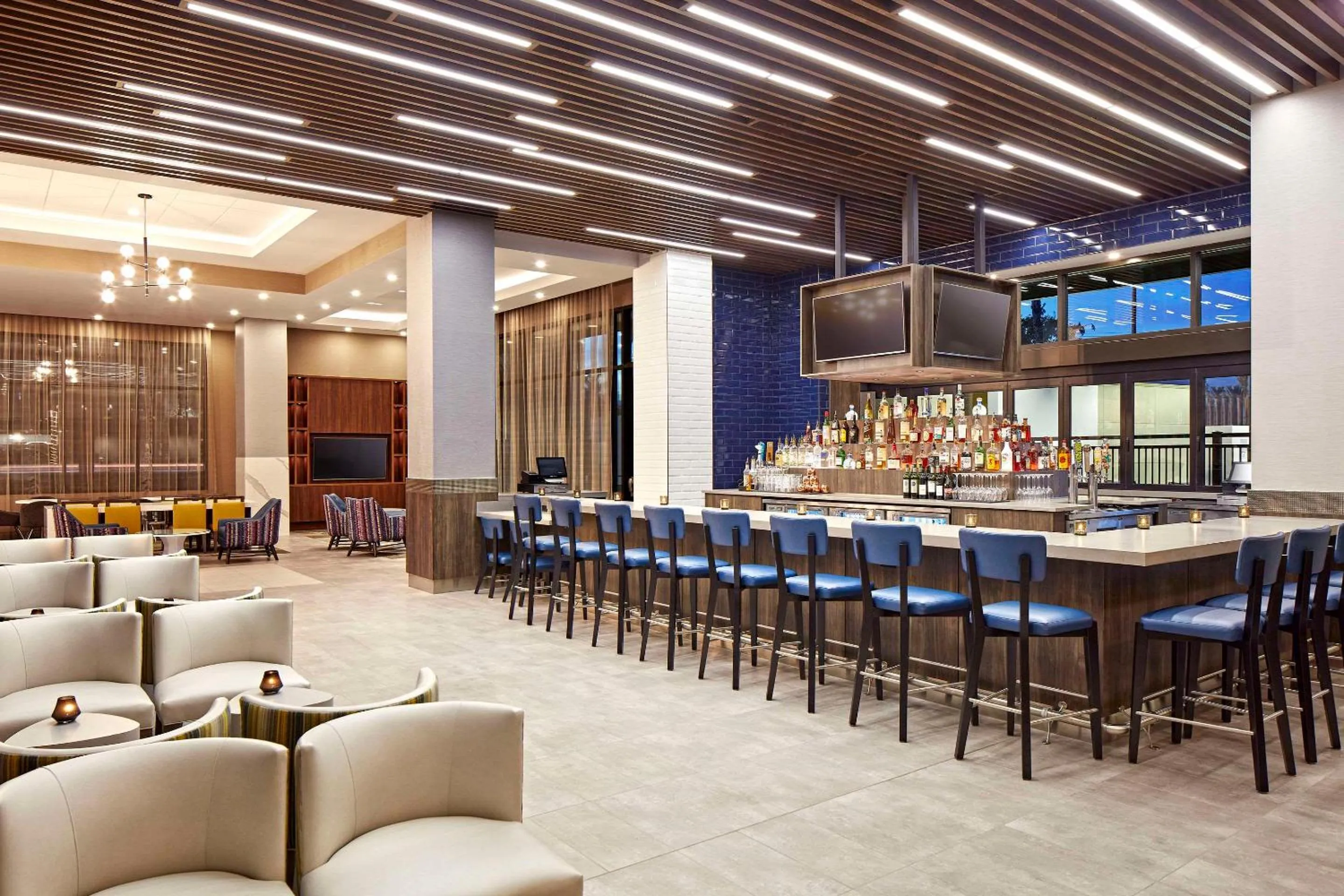 Restaurant/places to eat in Anaheim Suites Hotel