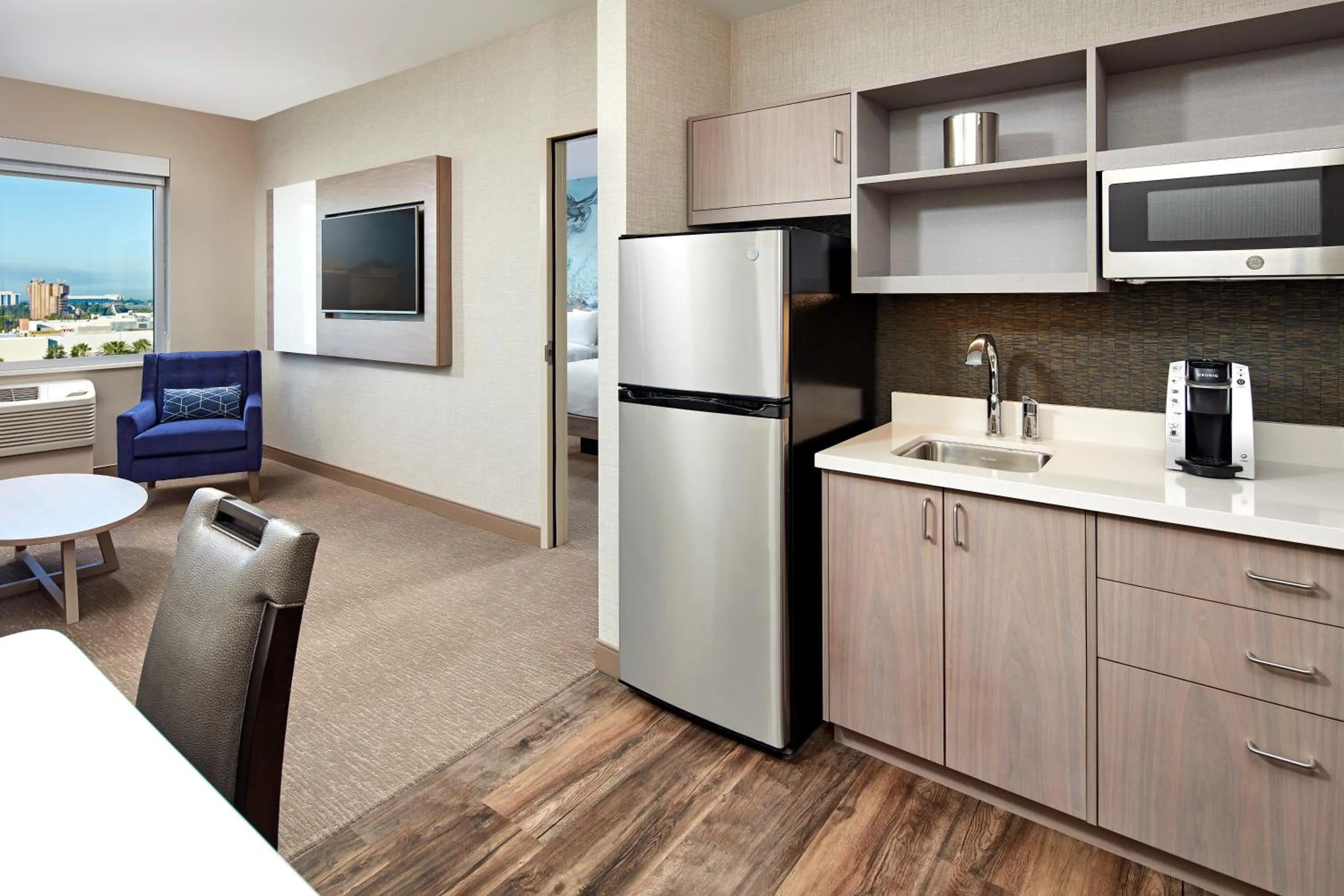 Kitchen or kitchenette in Anaheim Resort Suites