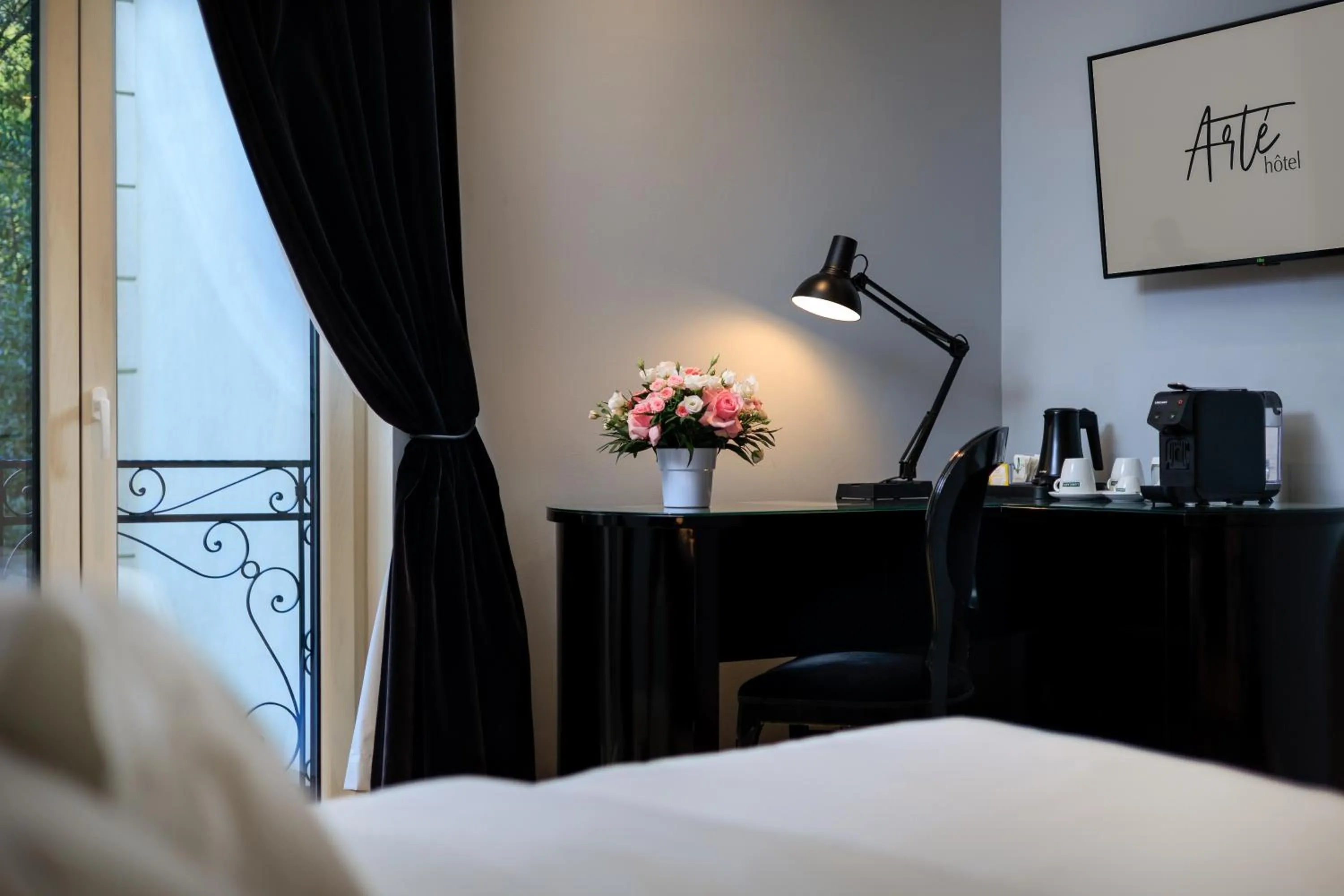 hair dresser, Bed in Arté Boutique Hotel