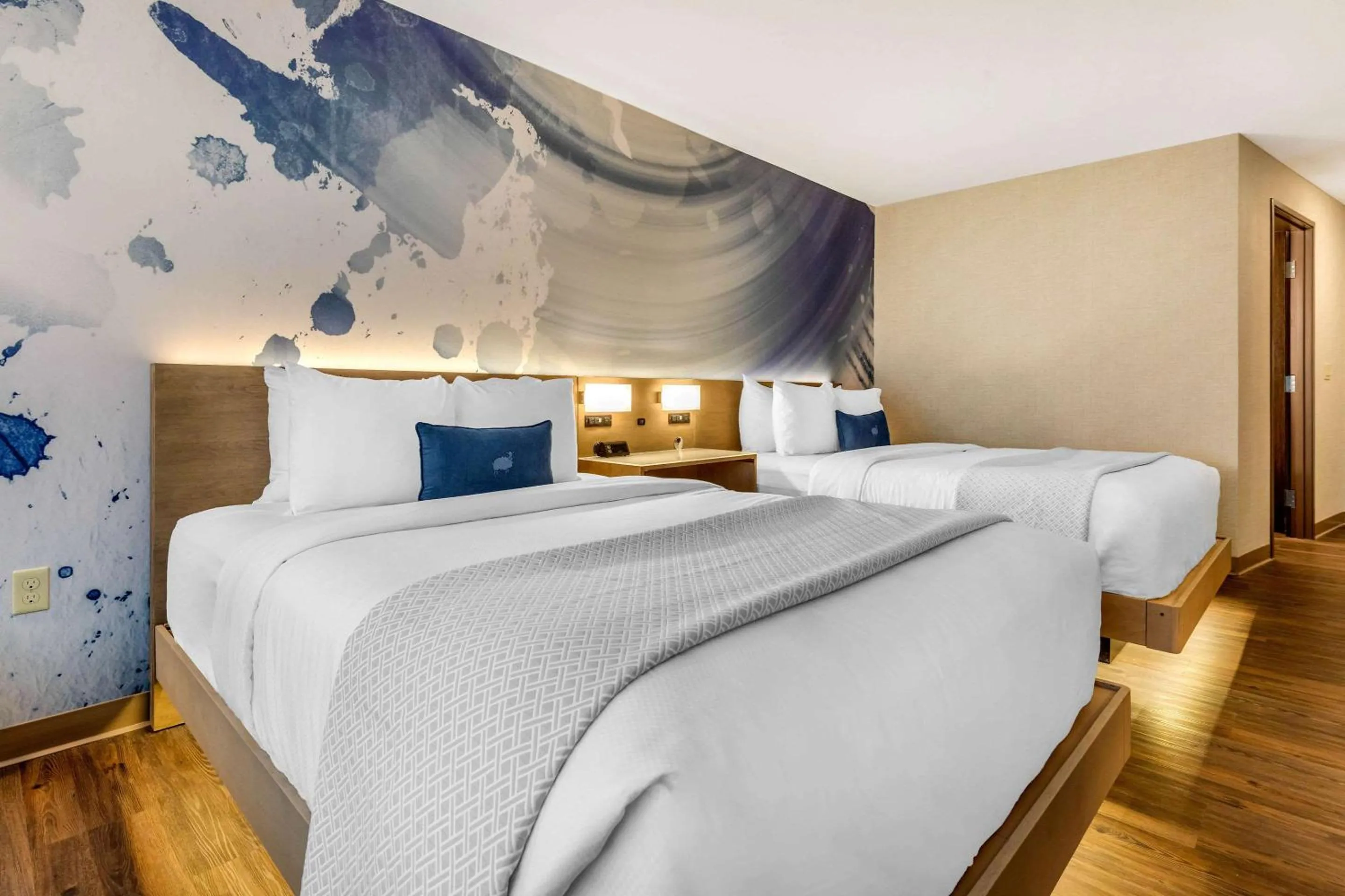 Bedroom, Bed in Cambria Hotel Milwaukee Downtown