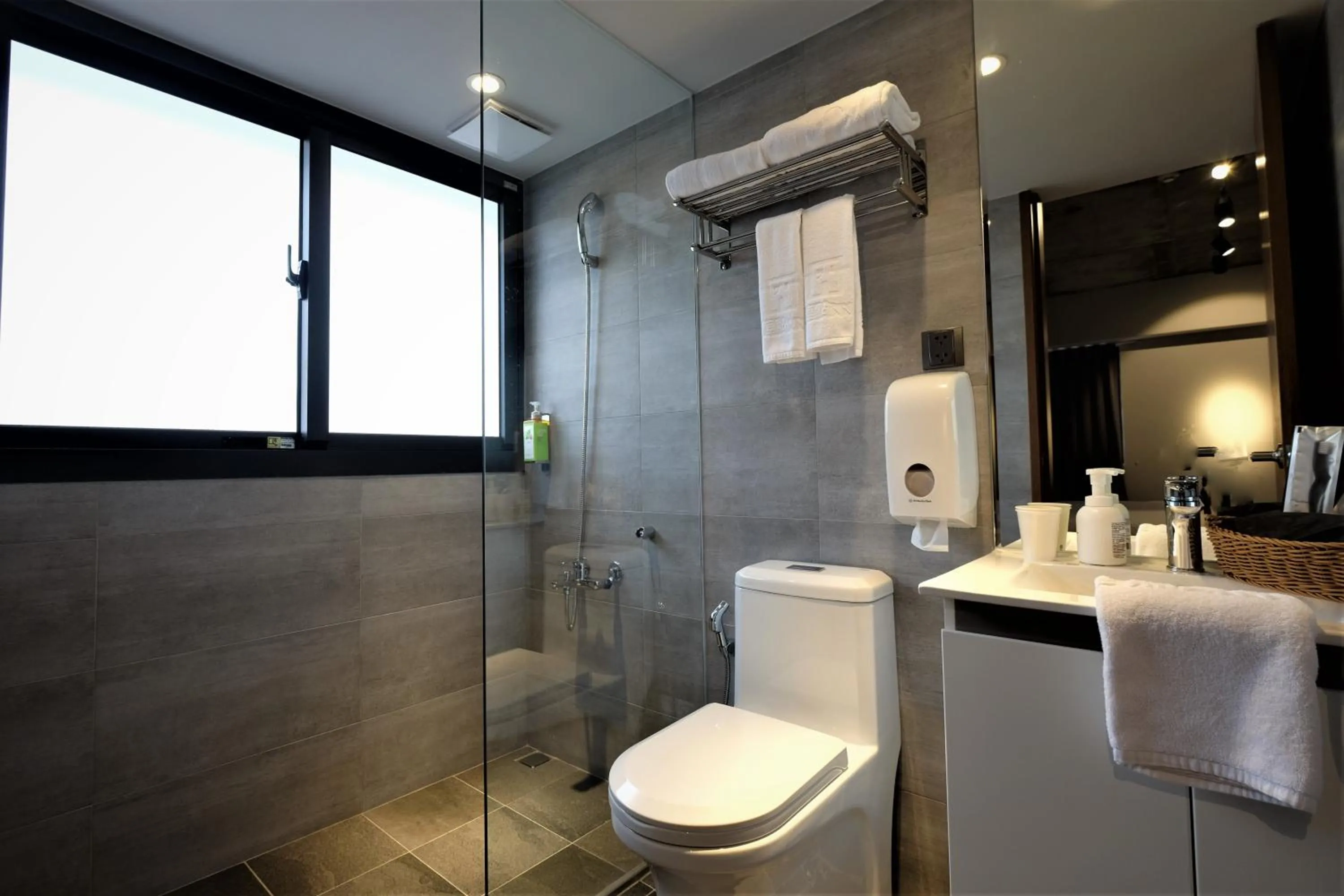 Shower in Doudian DDiNN Hotel