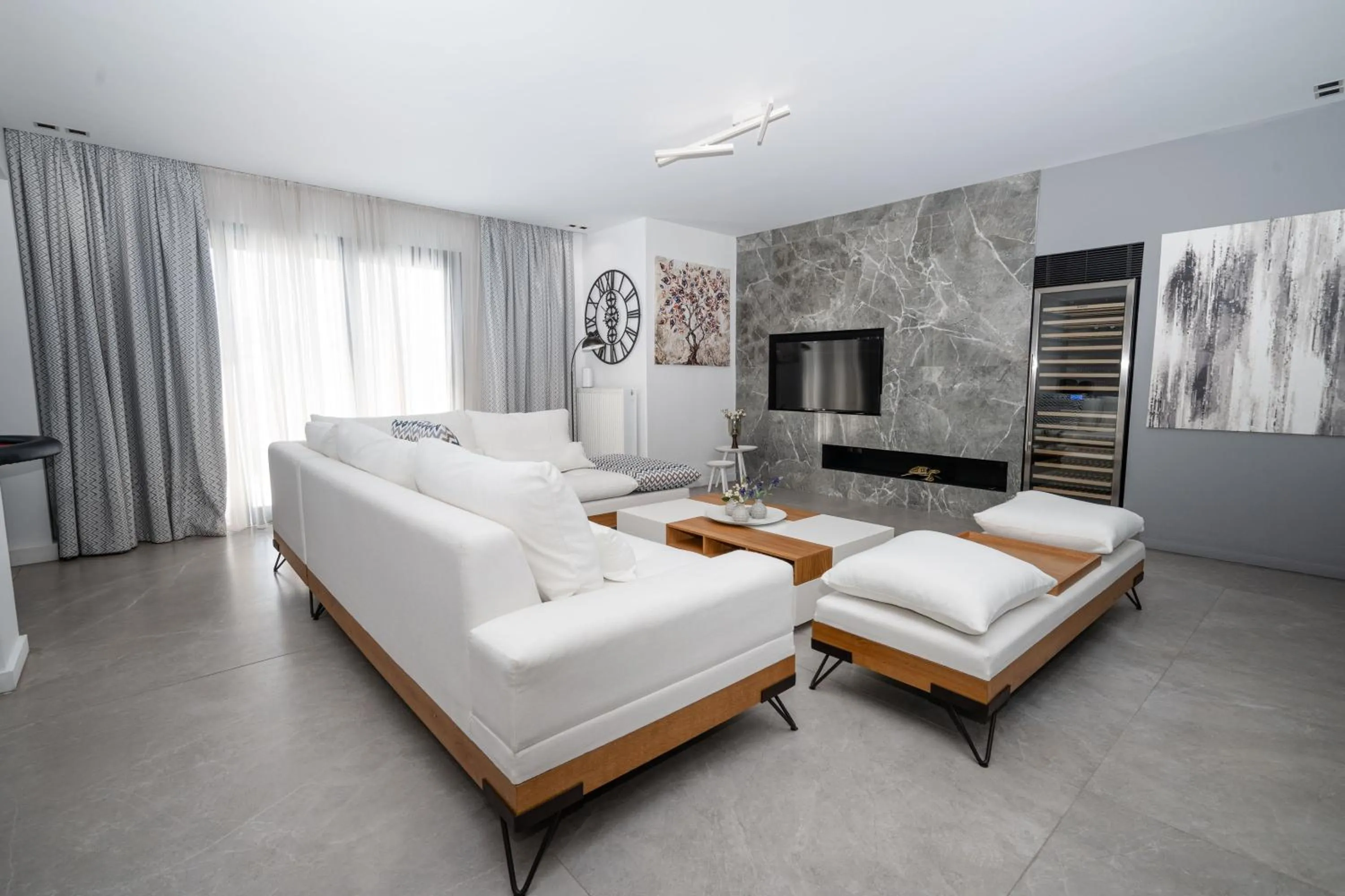 TV and multimedia, Bed in Heritage Boutique Apartments