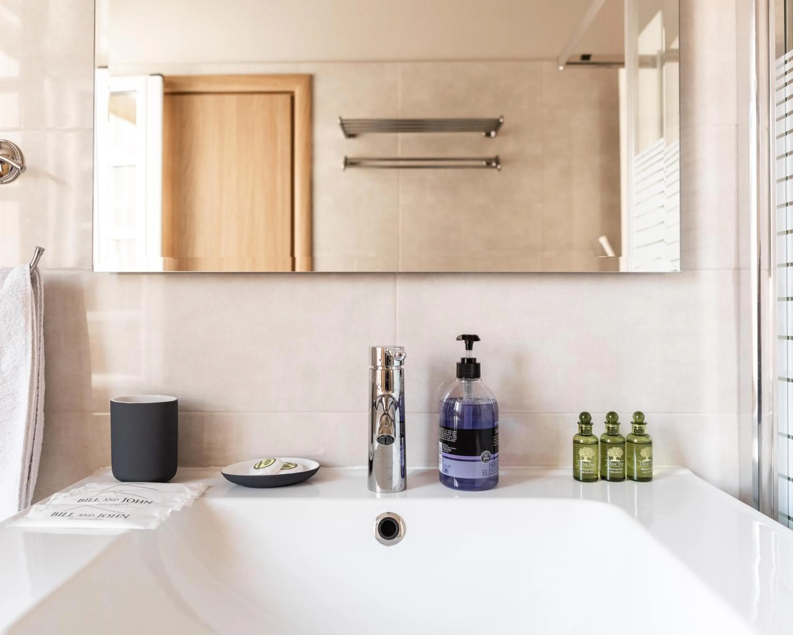 Toilet in Monastiraki Urban Apartments