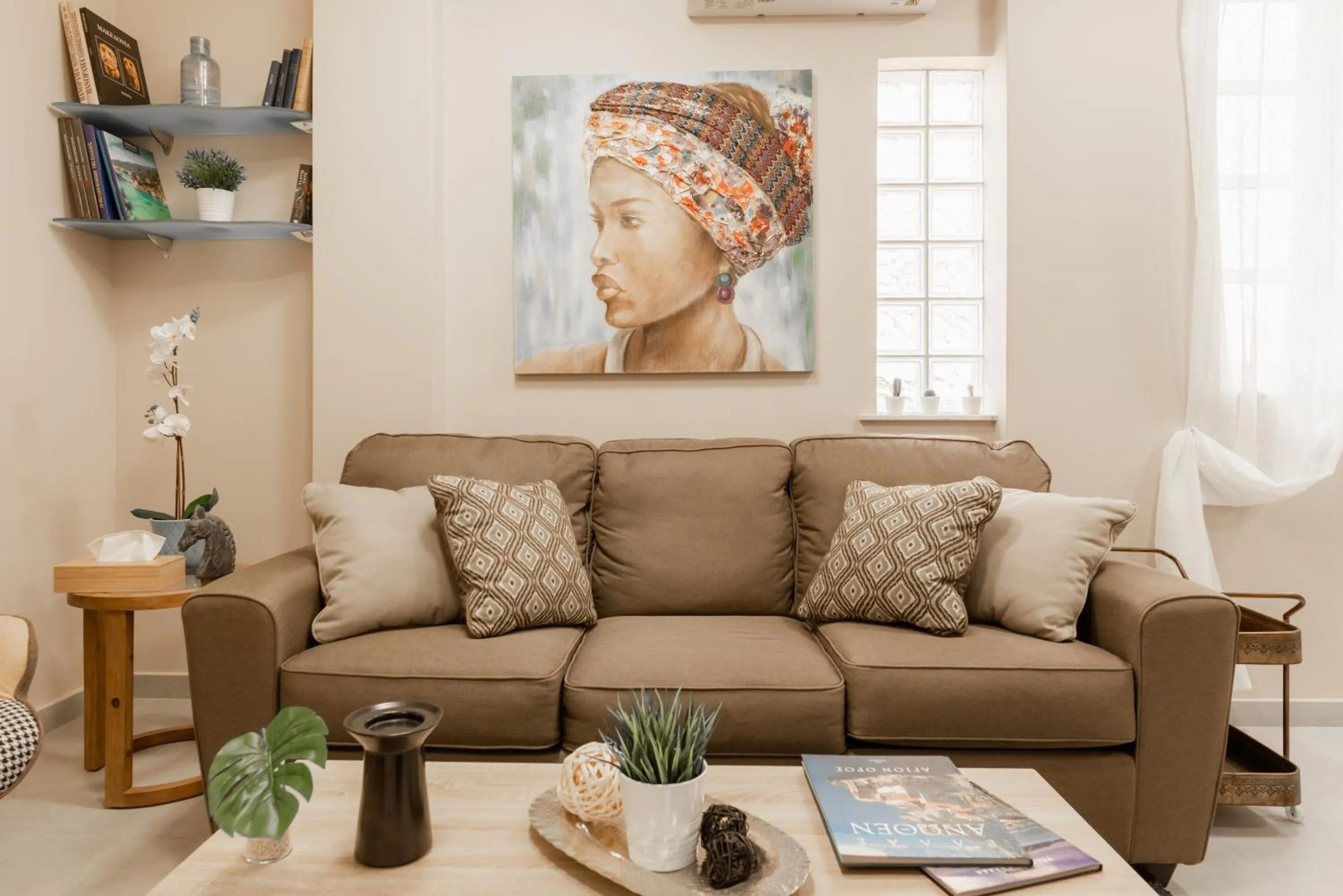 Living room in Monastiraki Urban Apartments