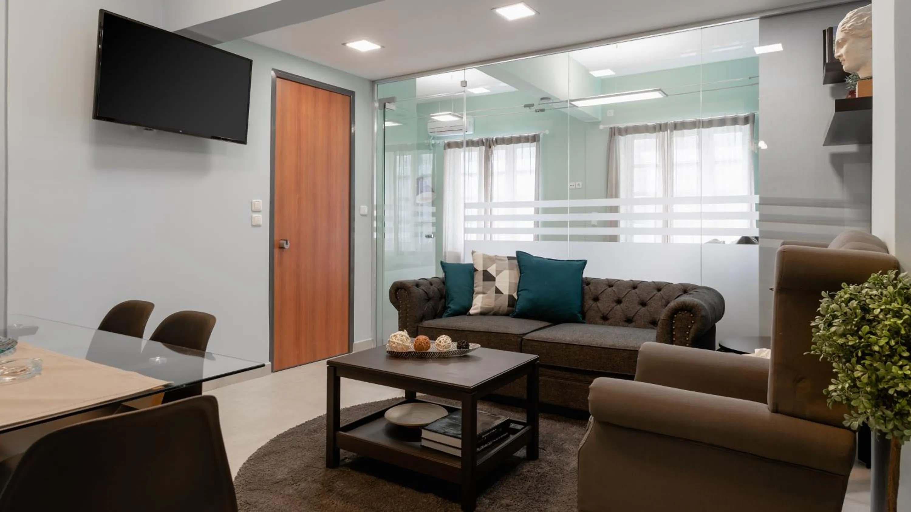 TV and multimedia in Monastiraki Urban Apartments