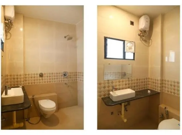 Shower in The JK Hotel Nr Railway Station