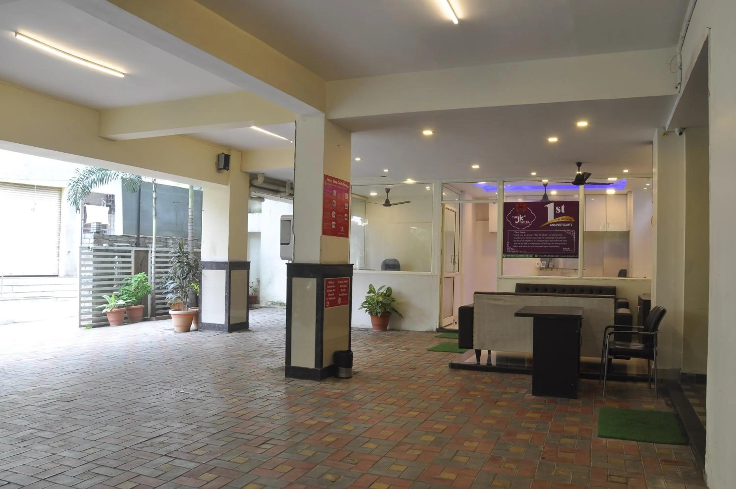 Lobby or reception in The JK Hotel Nr Railway Station
