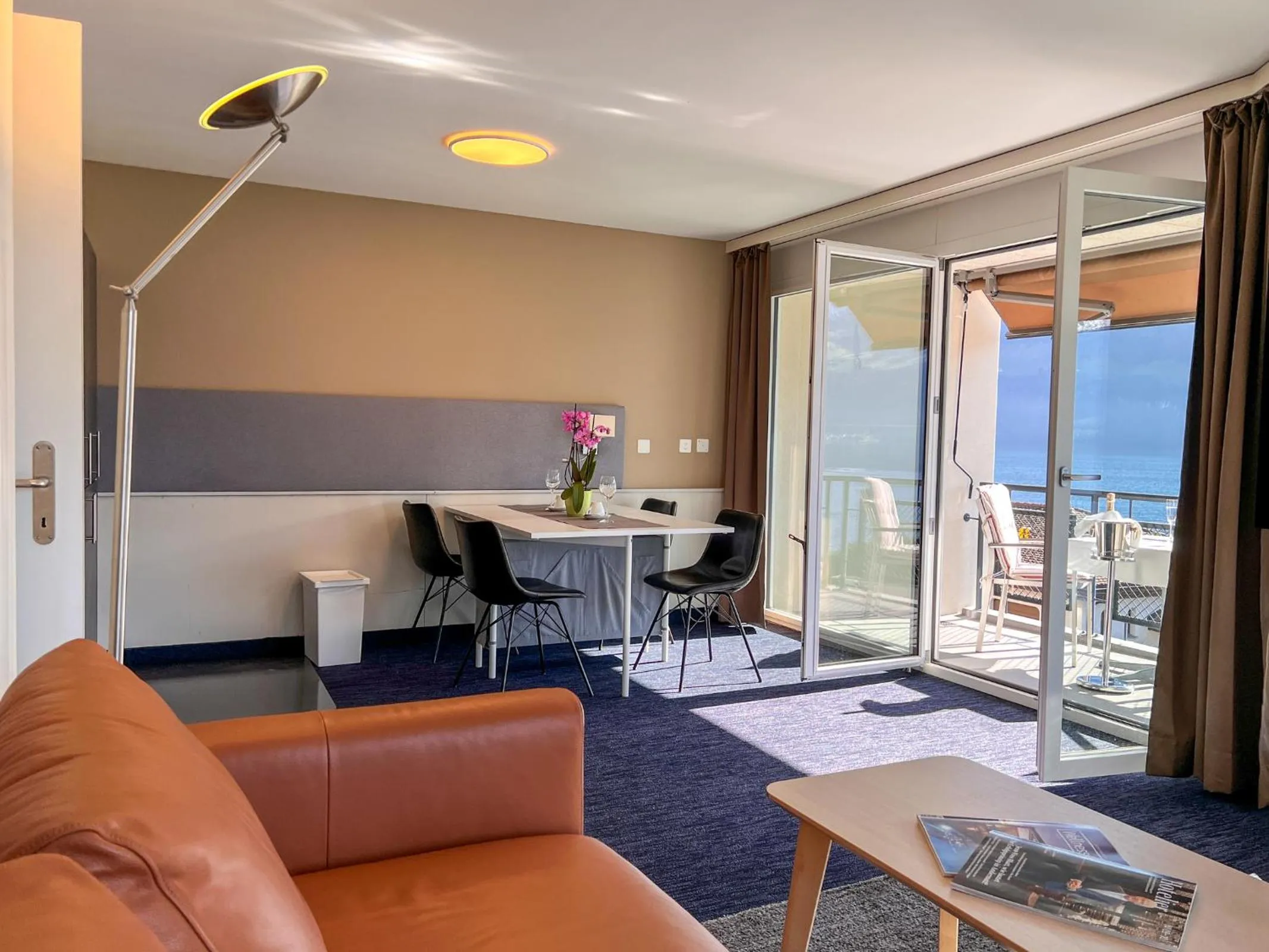 Living room in Seehotel Riviera at Lake Lucerne