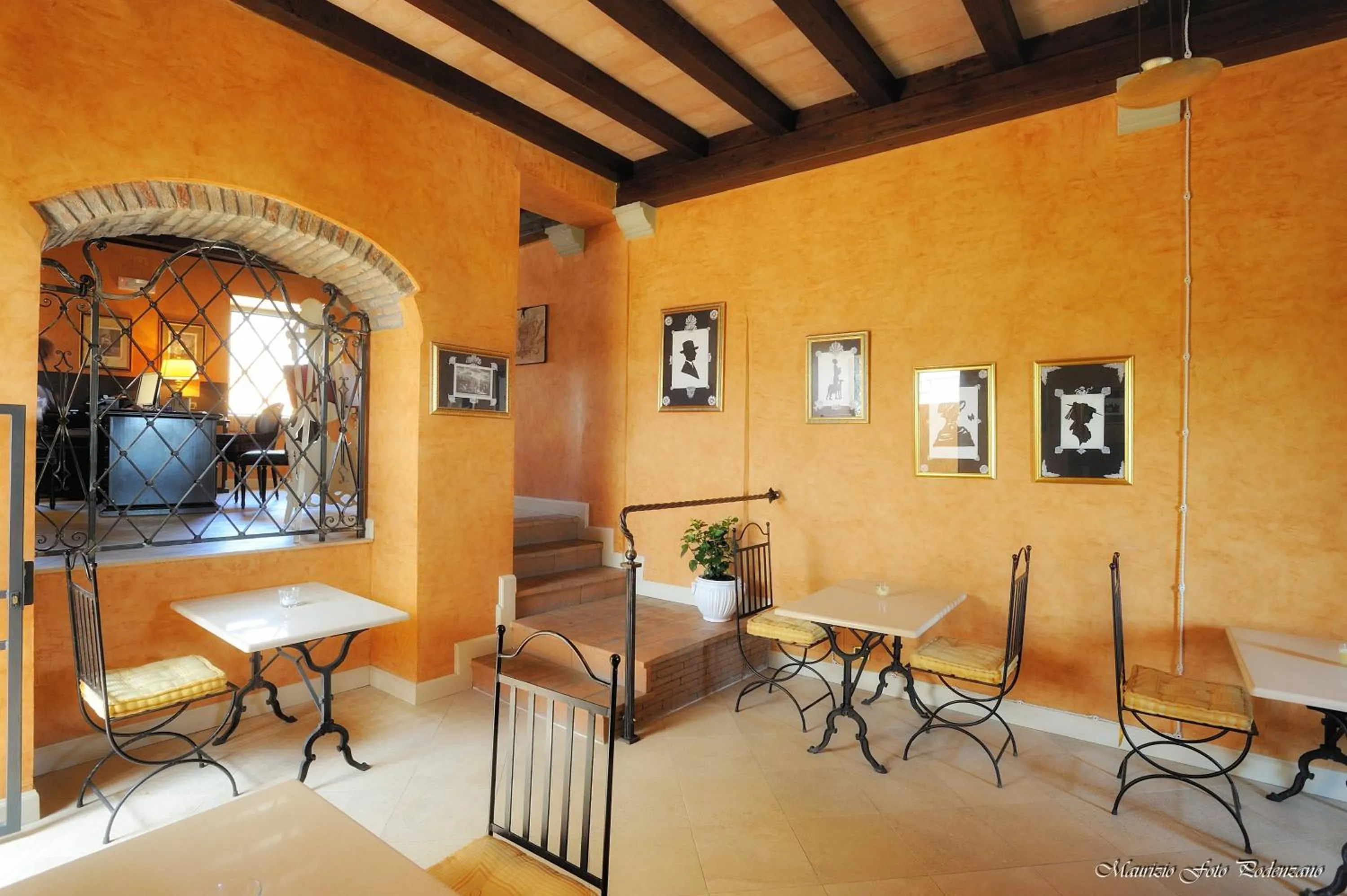 Lounge or bar in Relais La Colombara Spa & Wellness