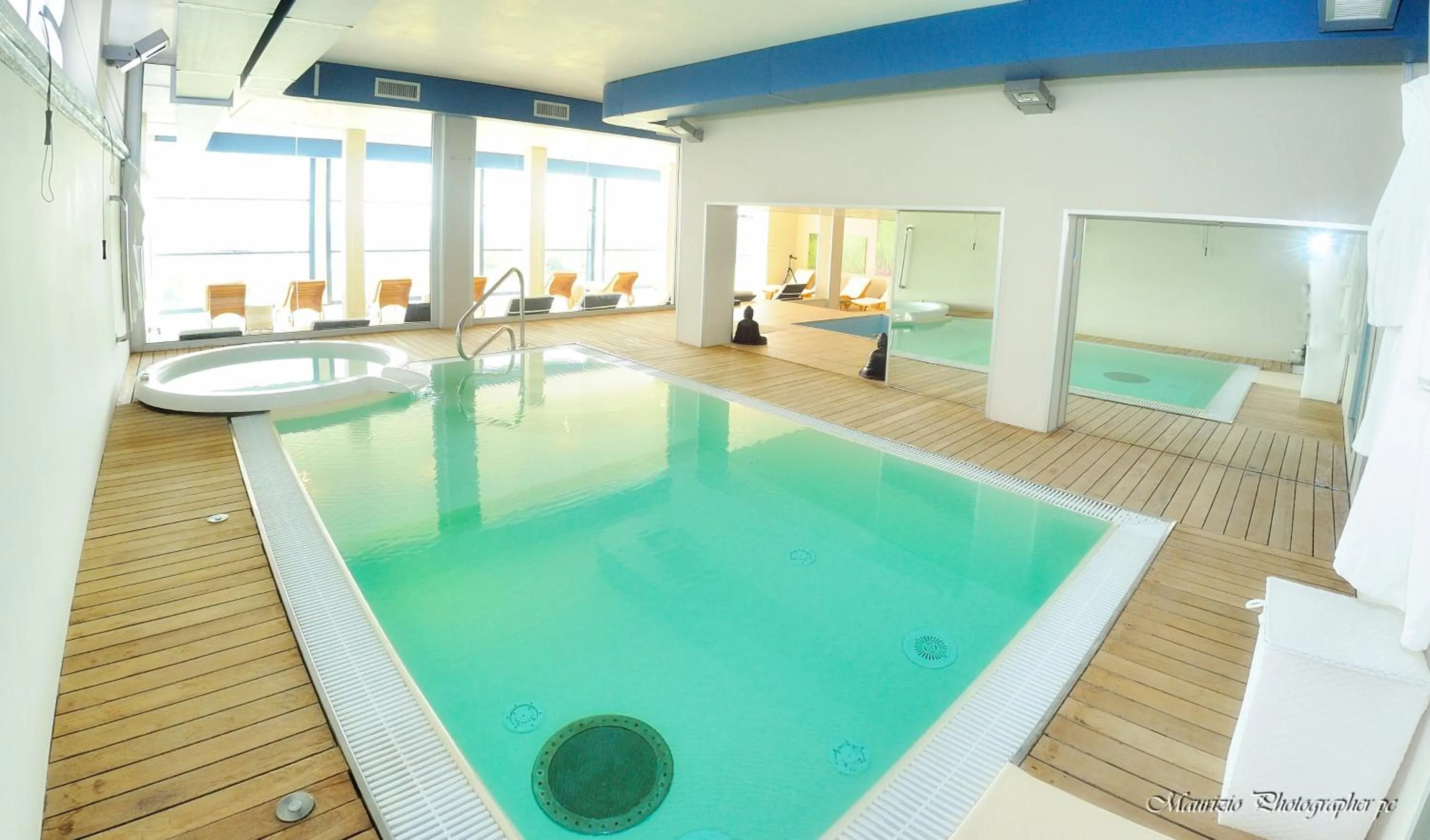 Swimming pool in Relais La Colombara Spa & Wellness