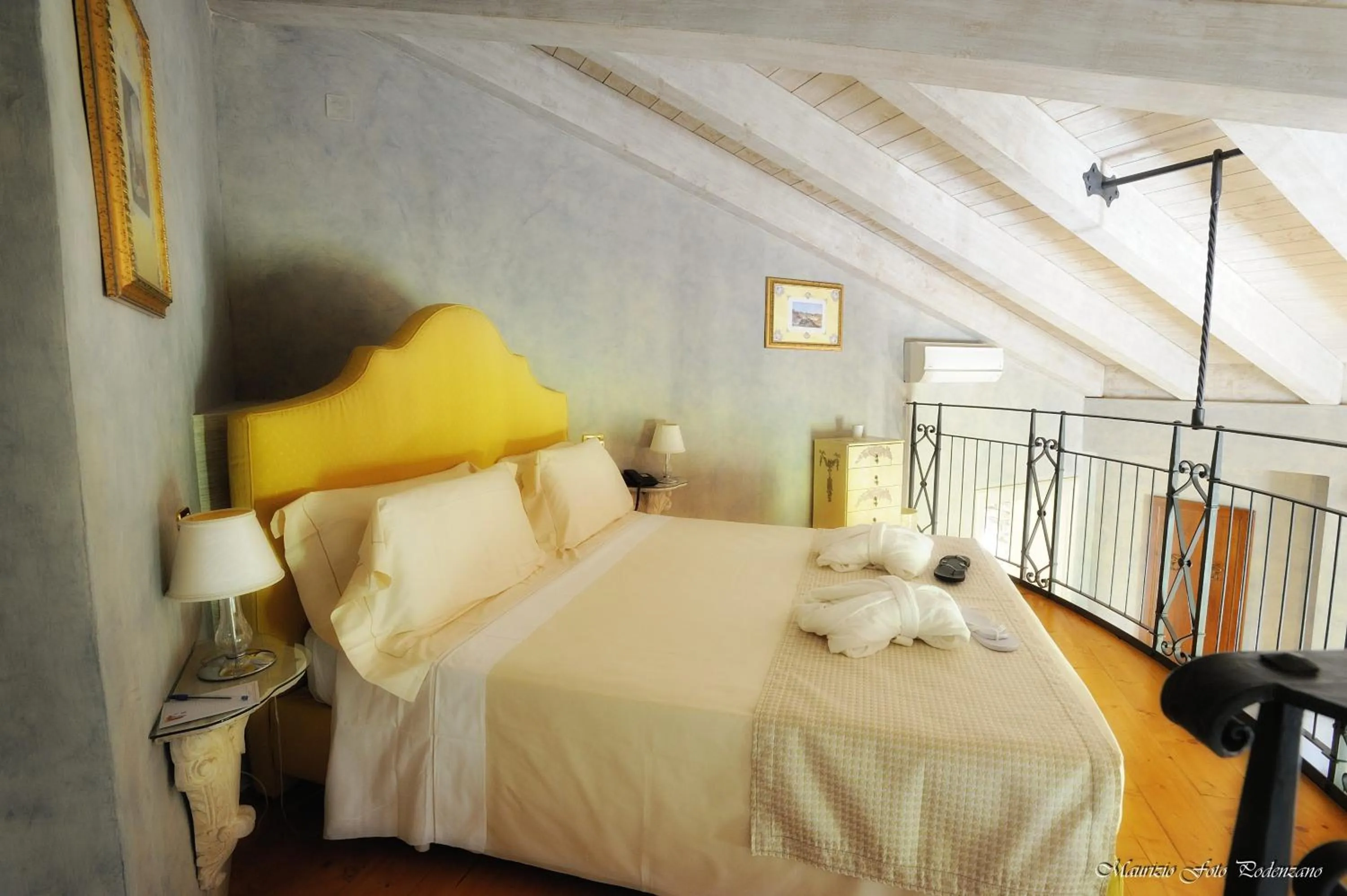 Photo of the whole room, Bed in Relais La Colombara Spa & Wellness