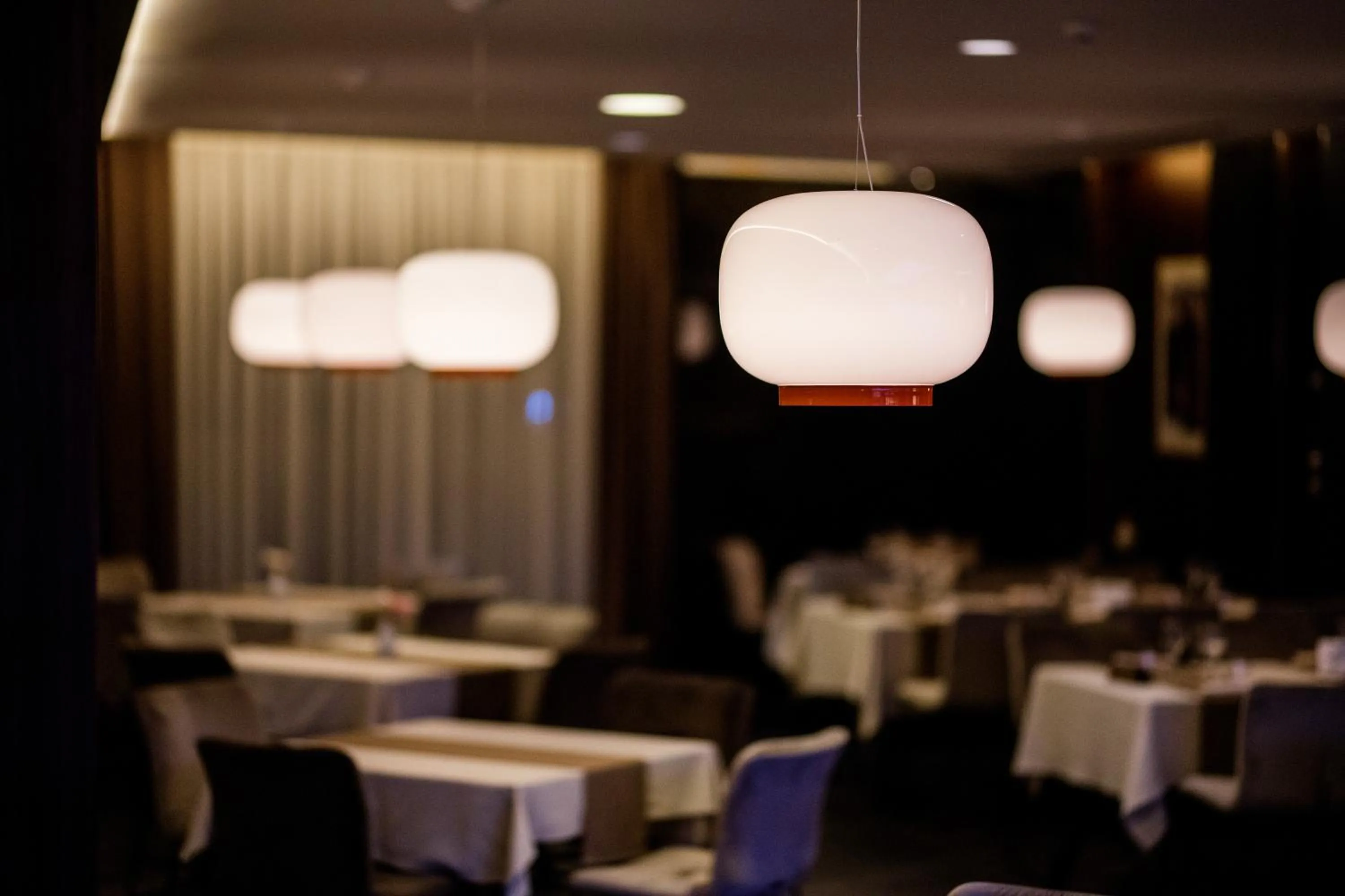 Restaurant/places to eat in Seraphine Plaza