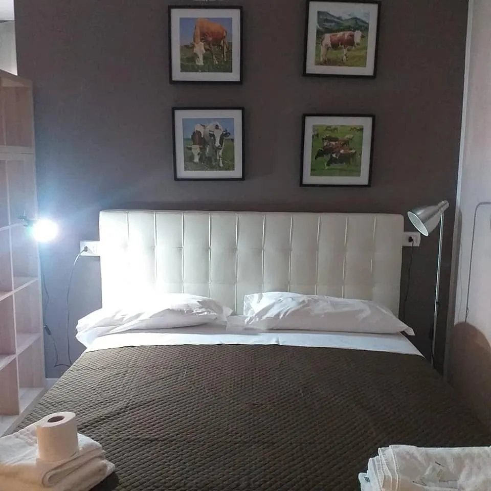 Photo of the whole room, Bed in B&B La Villa