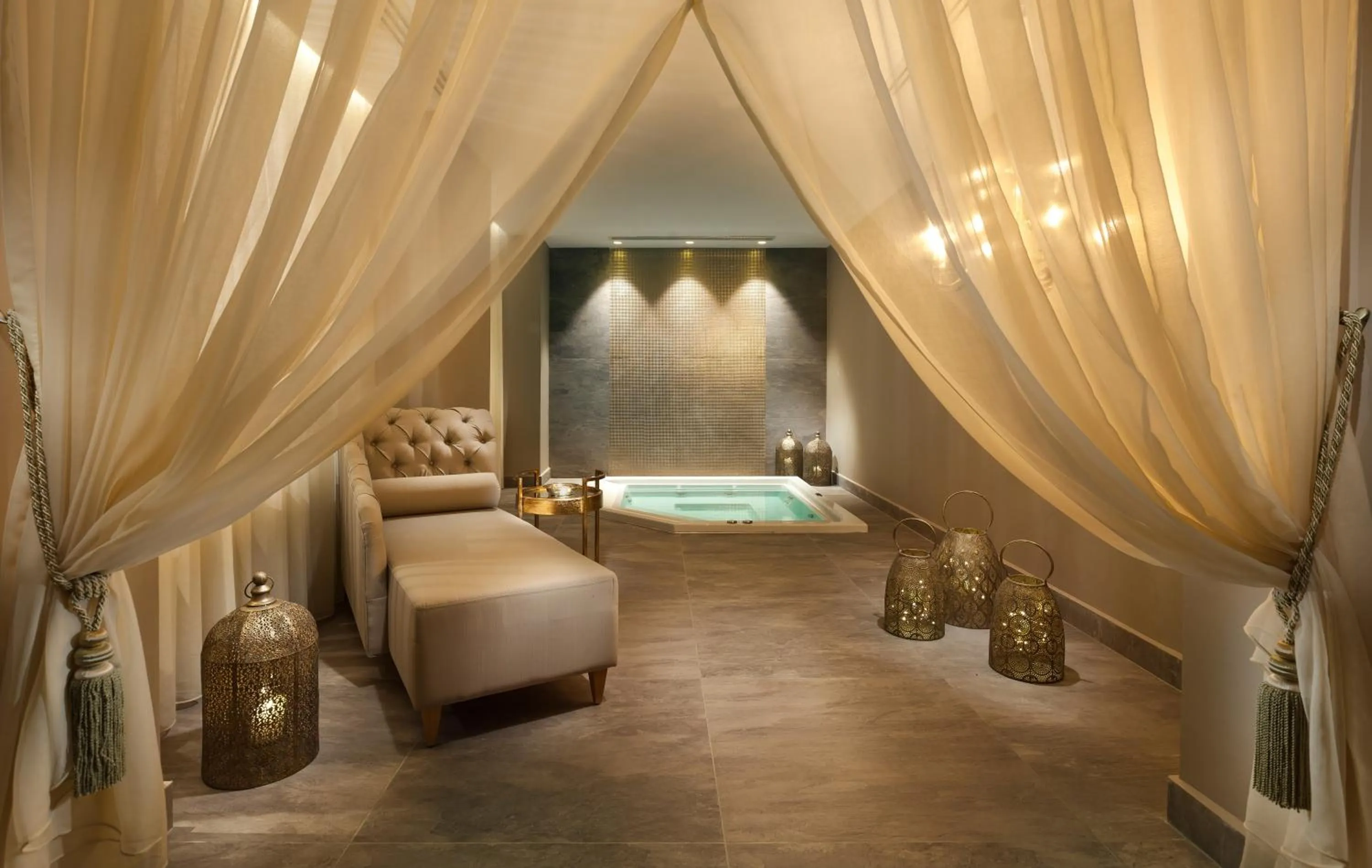 Spa and wellness centre/facilities, Bed in Kyniska Palace Conference & Spa