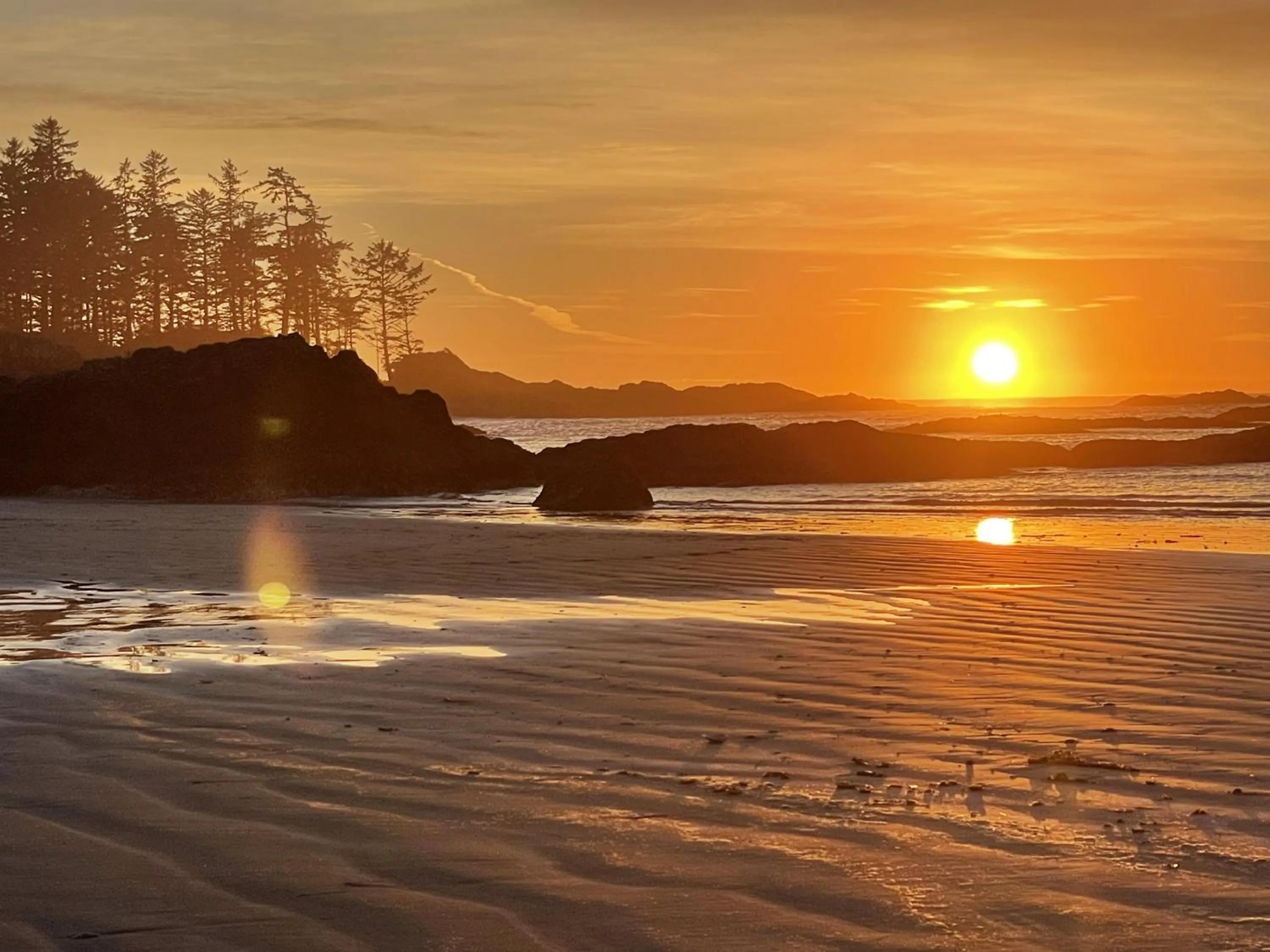 Property building in Great Cabin In Close To Walking Trails And Beaches - 13T