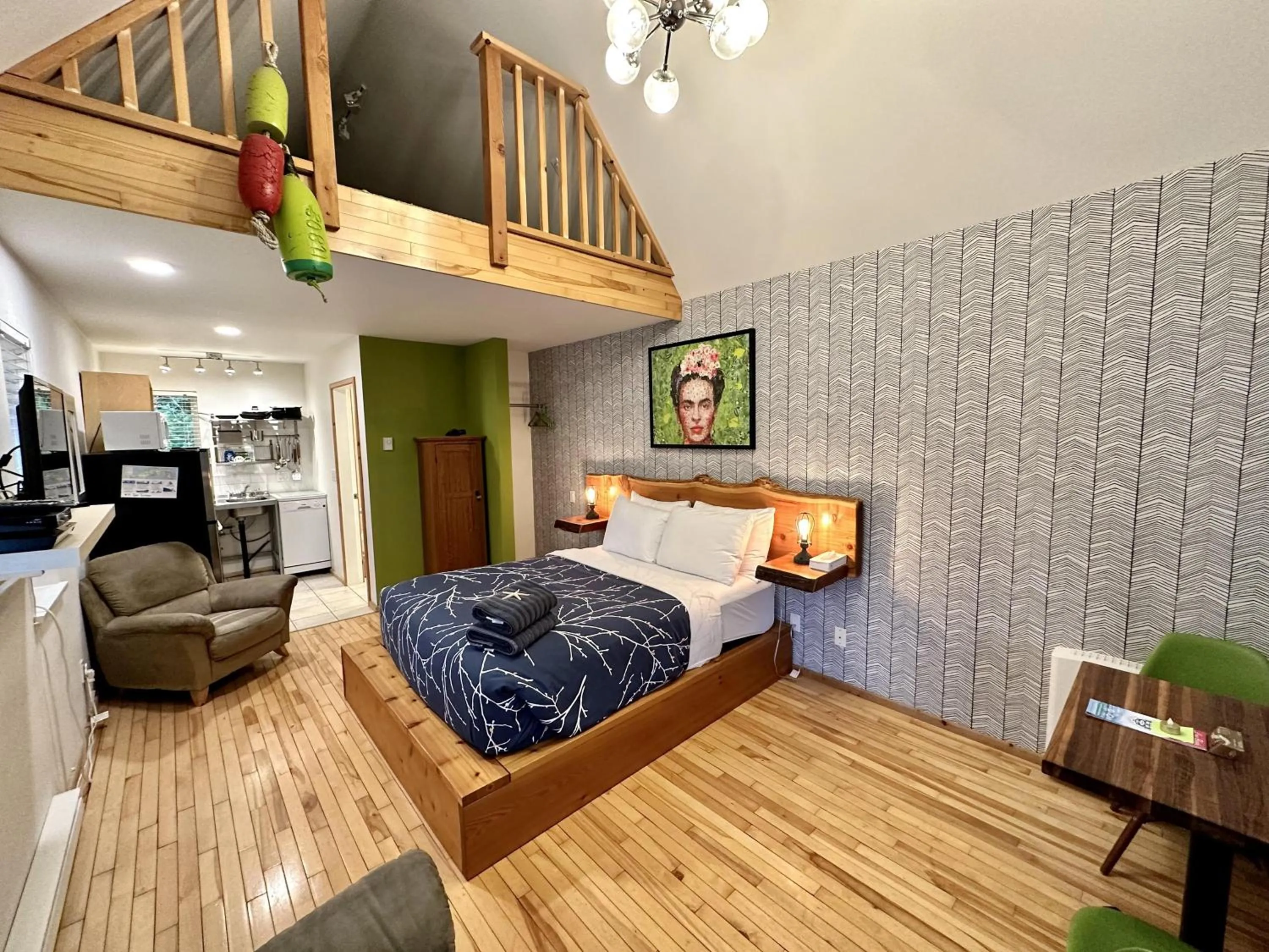 Property building, Bed in Great Cabin In Close To Walking Trails And Beaches - 13T