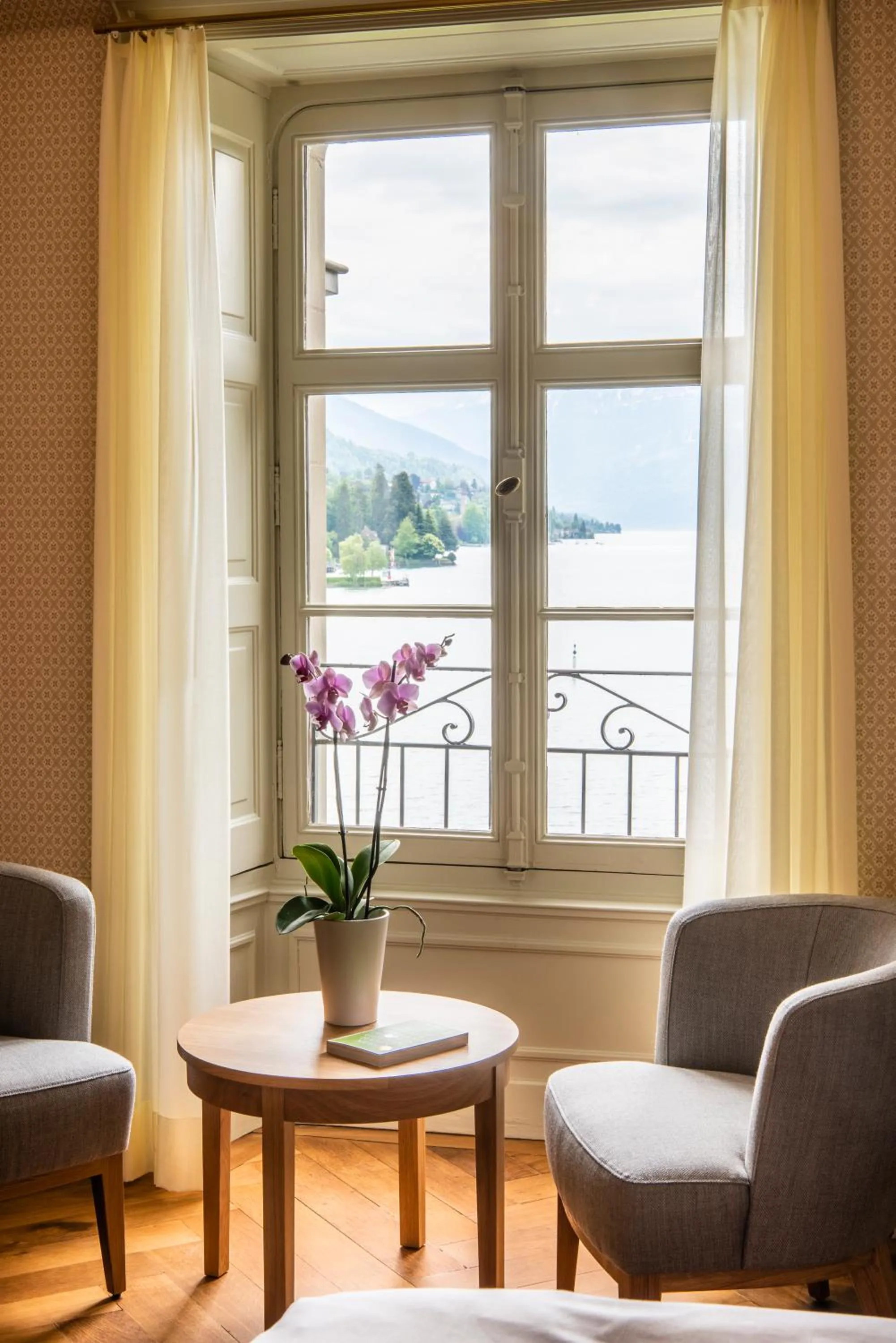Living room in Schloss Schadau - Swiss Historic Hotel