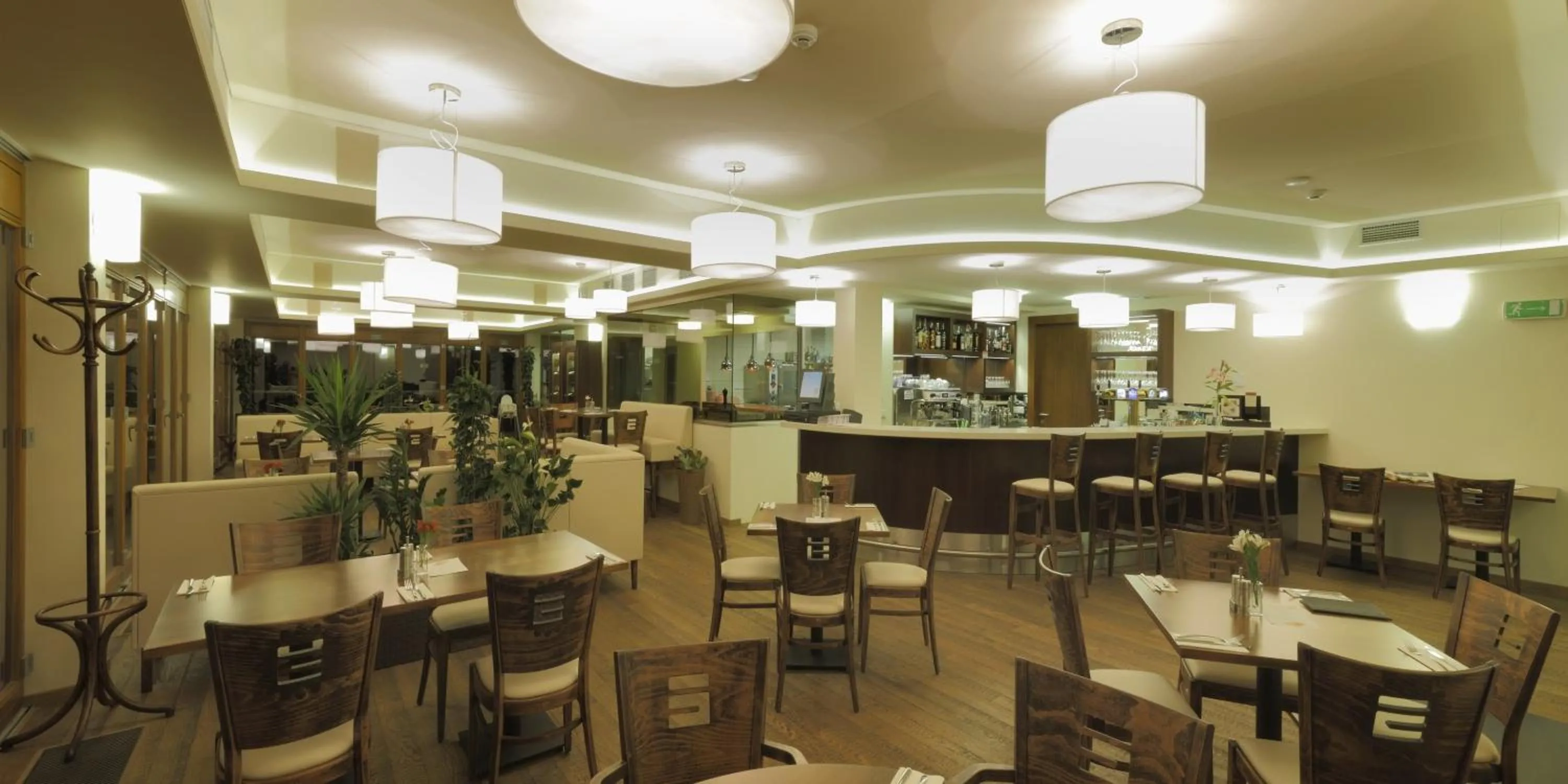 Restaurant/places to eat in Esmarin wellness hotel