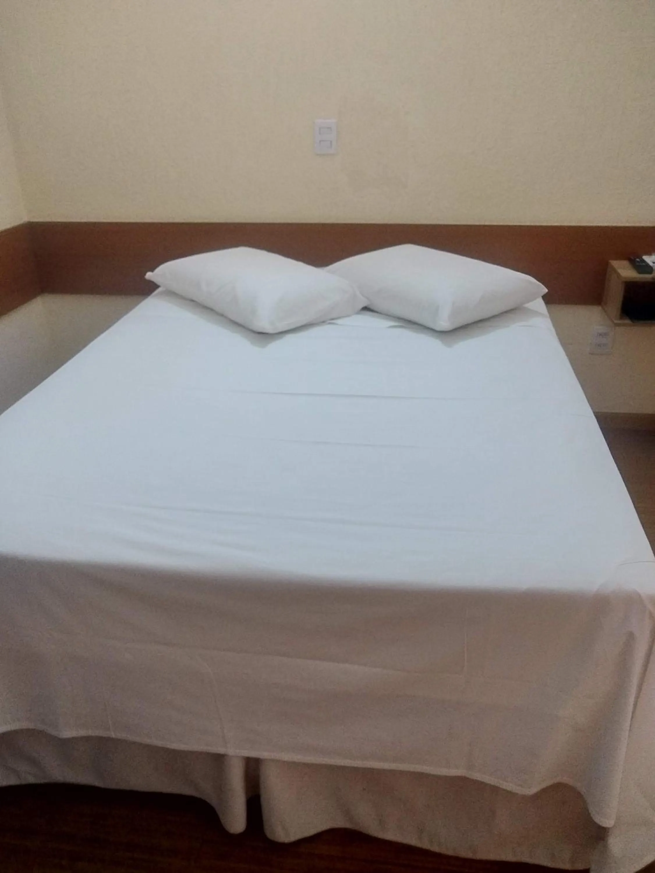 Bedroom in Lelis Hotel