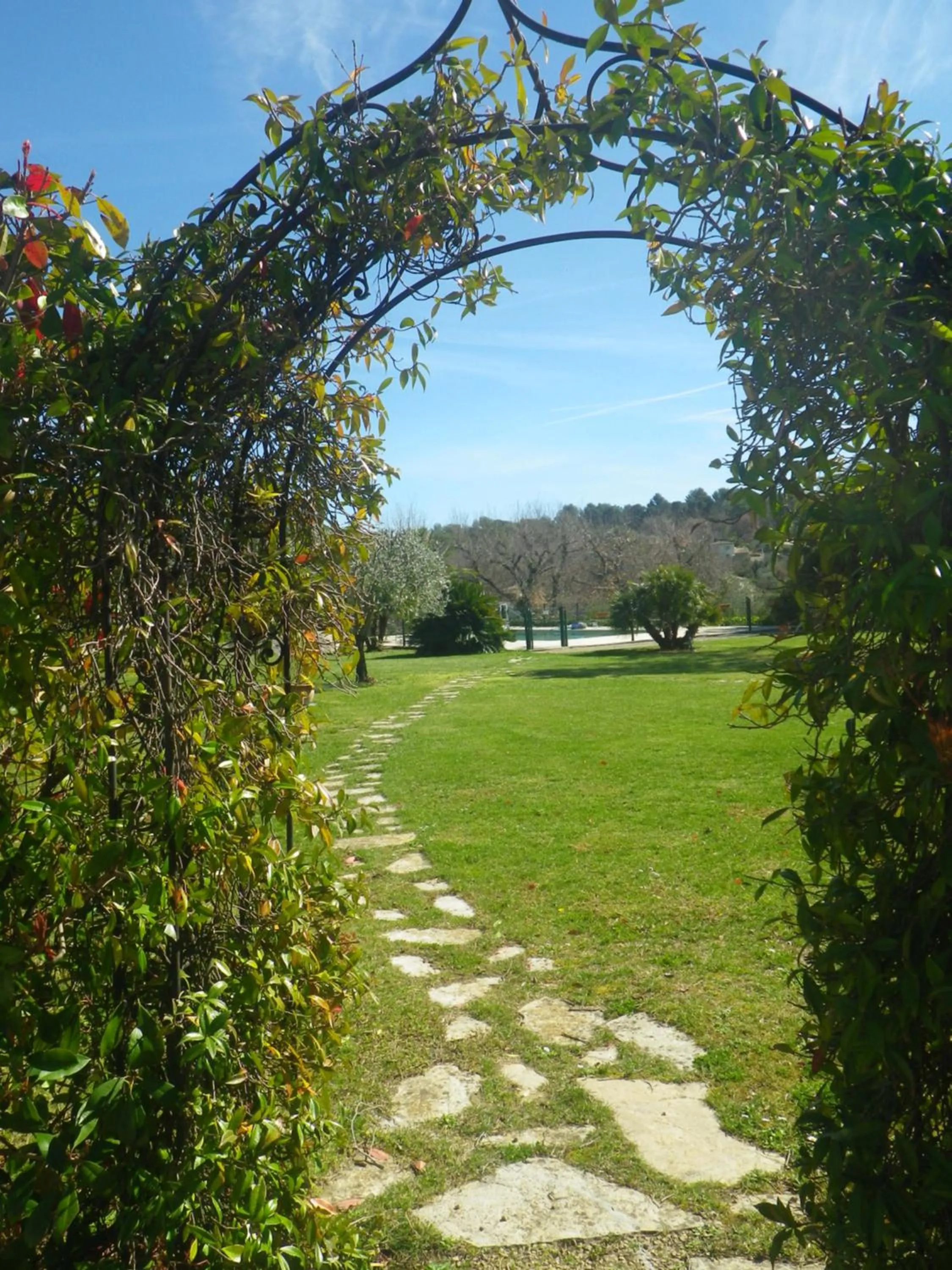 Garden view in La Résidence du Moulin