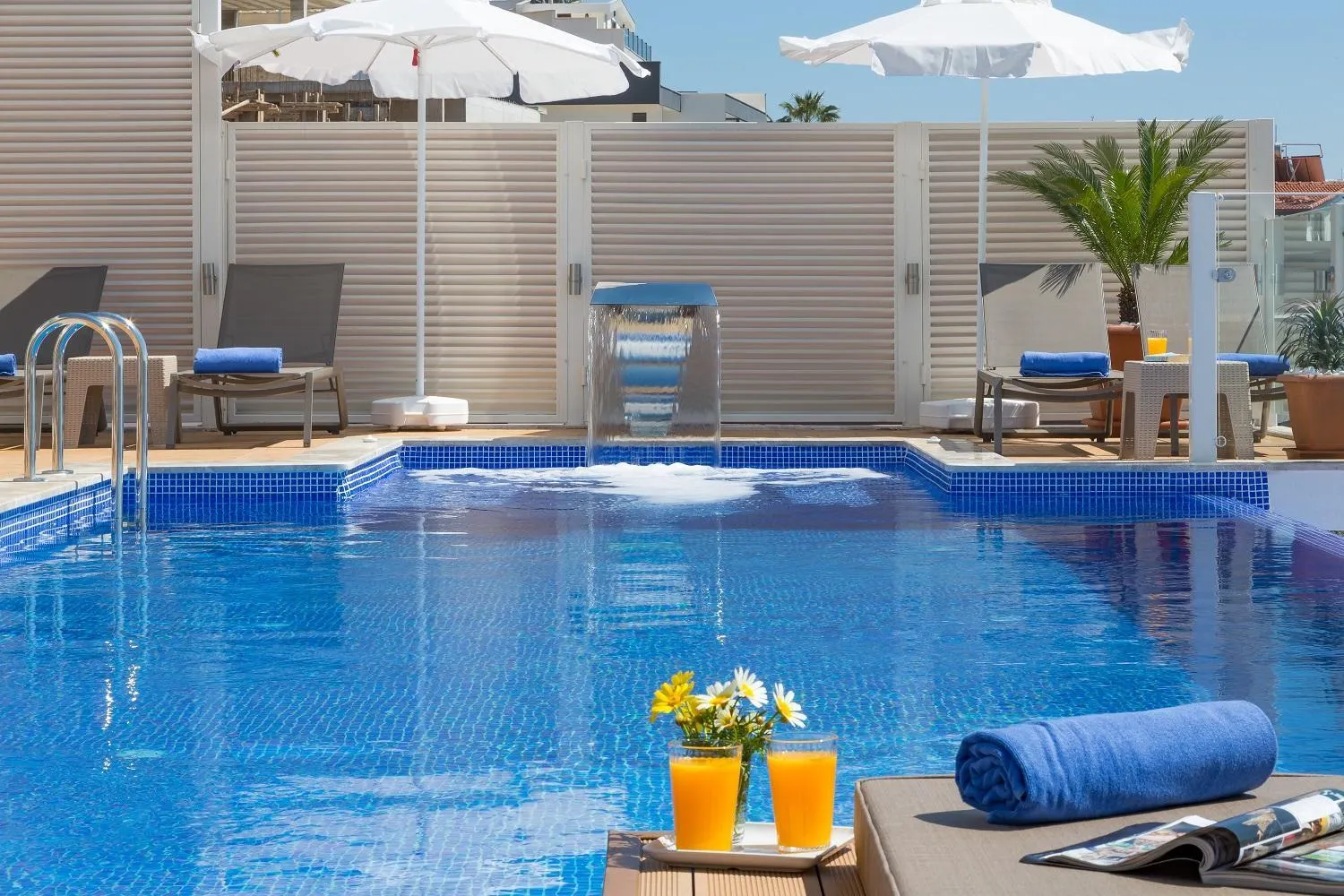 Balcony/Terrace in Villa La Mer Azur