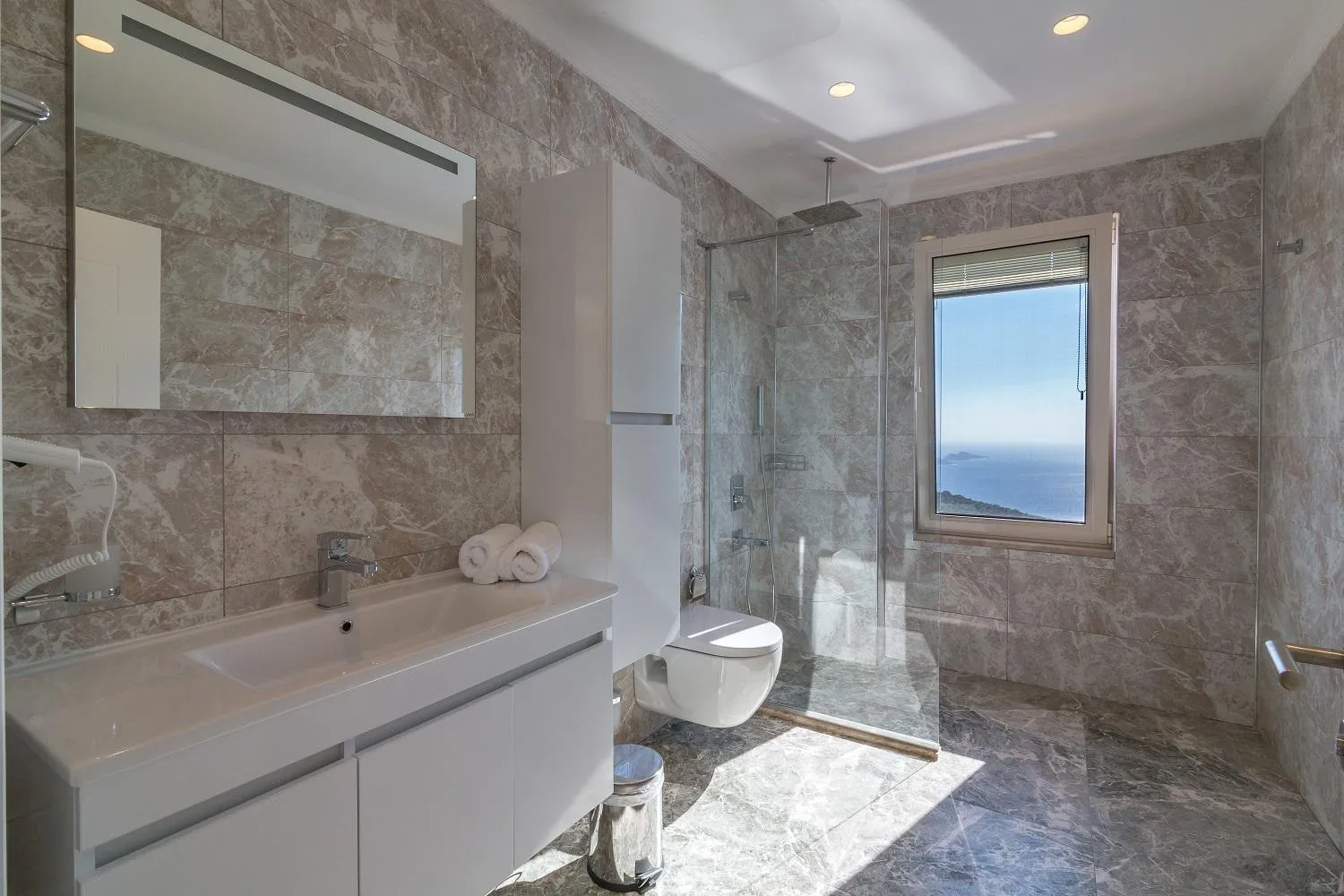 Bathroom in Villa La Mer Azur