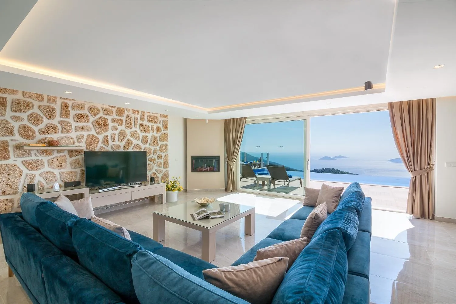 Living room in Villa La Mer Azur