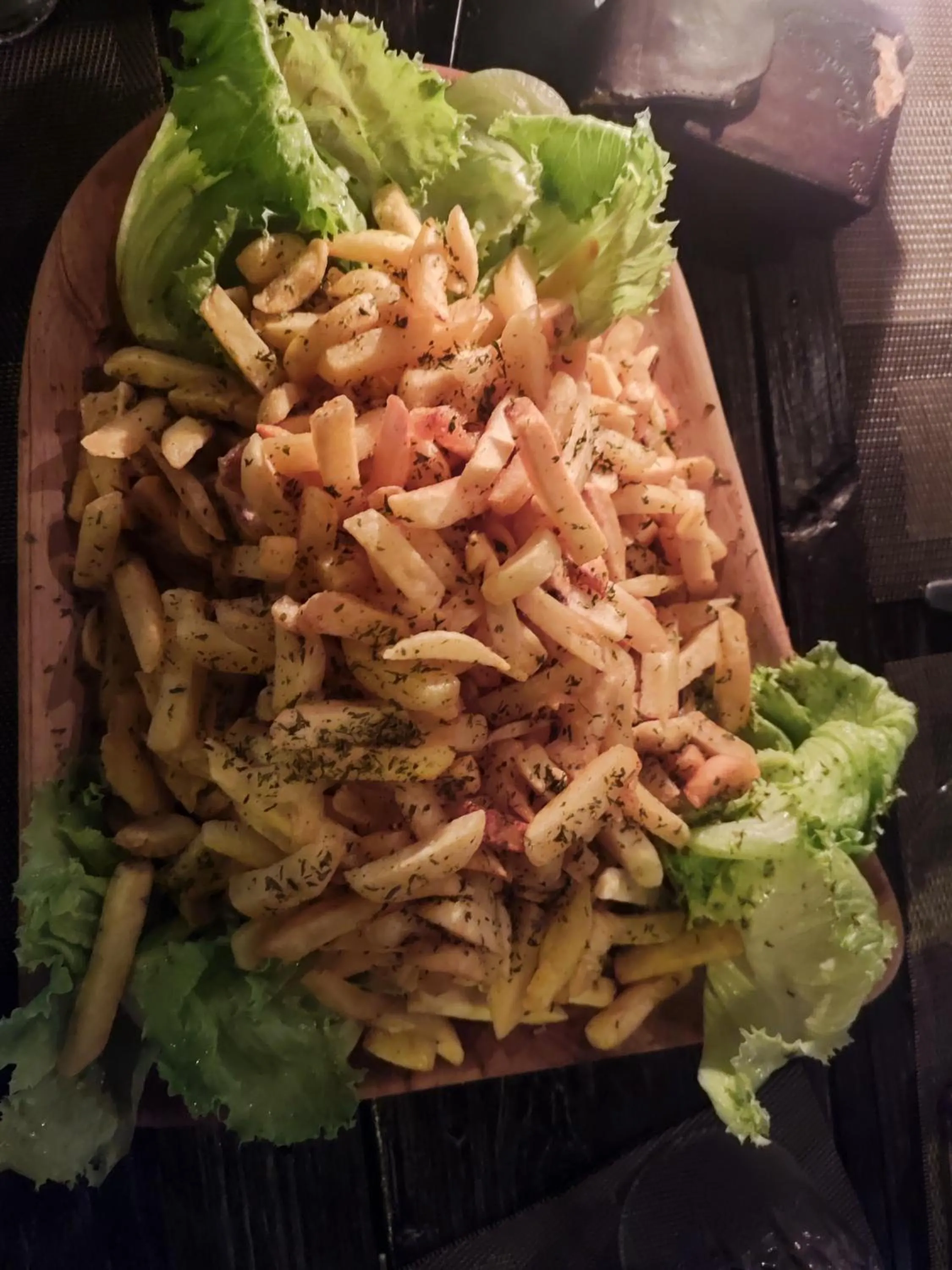 Restaurant/places to eat in Ltu Garden