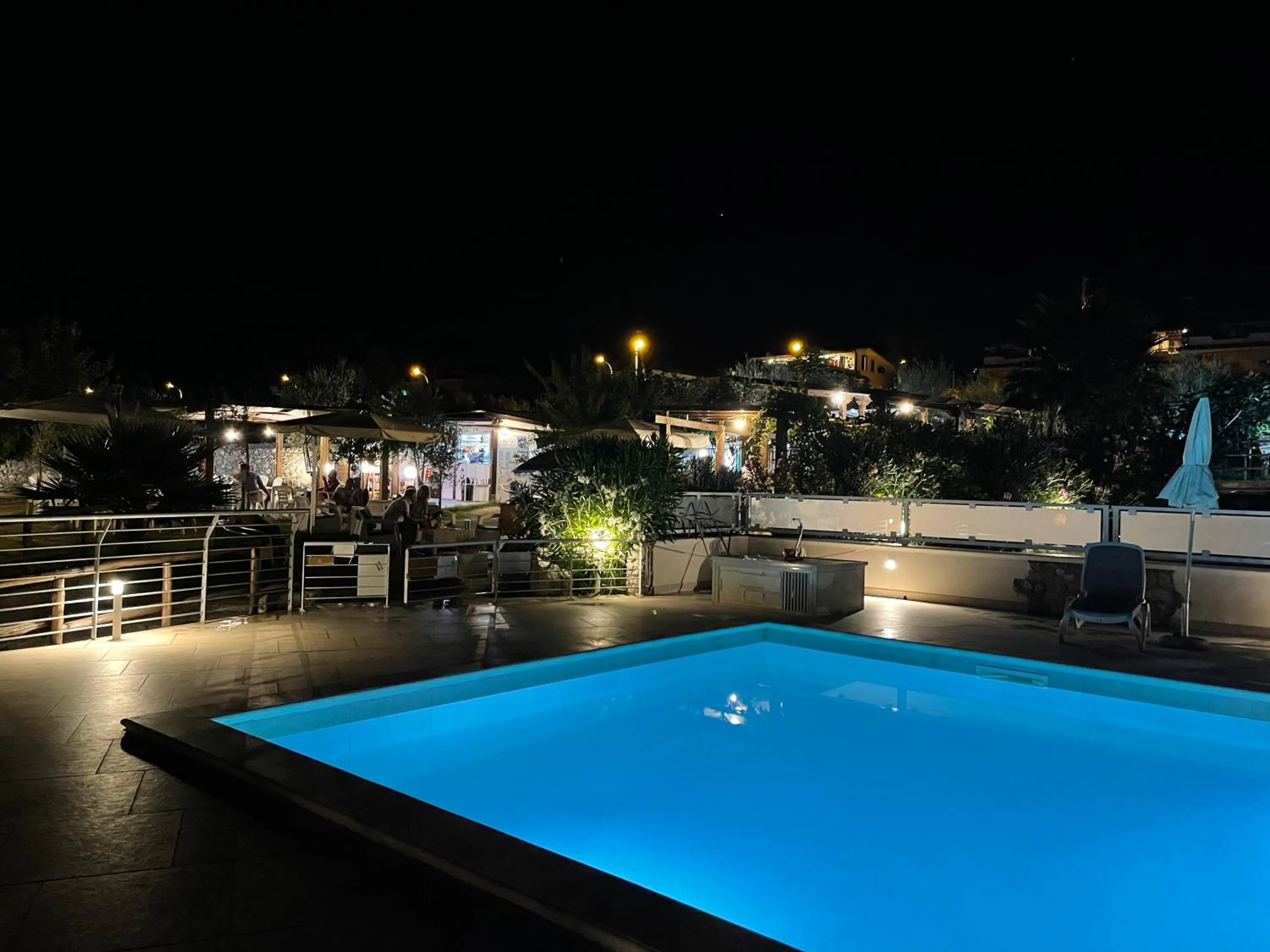 Swimming pool in Appartamenti Pousada Michelino