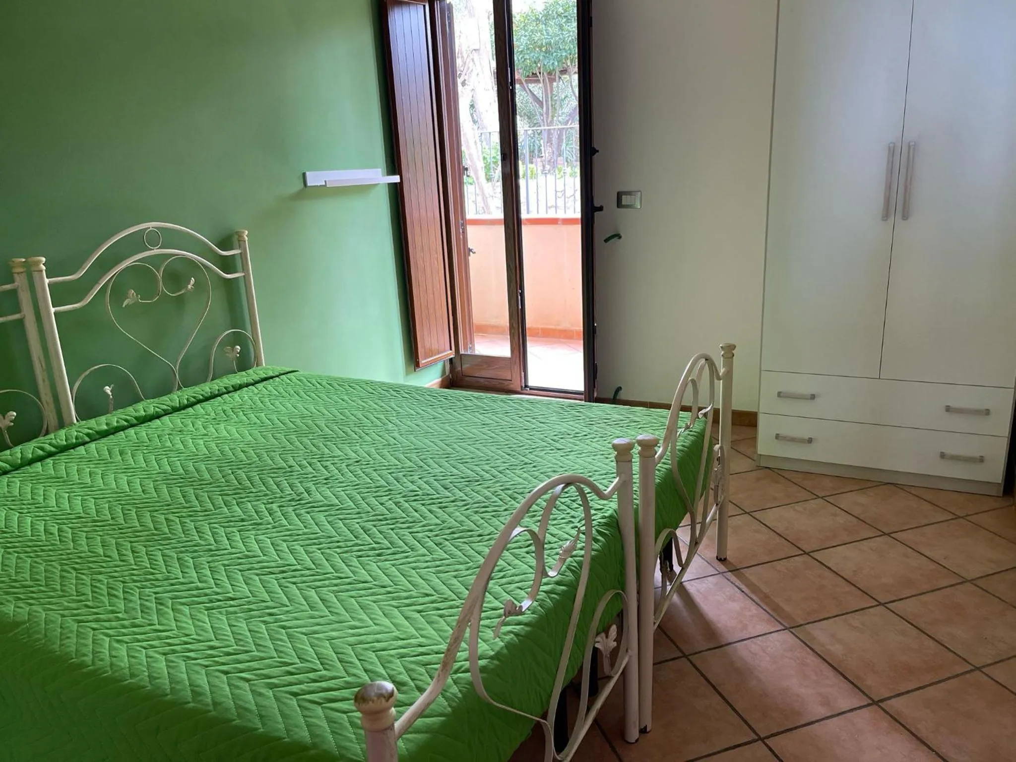 Bedroom, Bed in Appartamenti Pousada Michelino