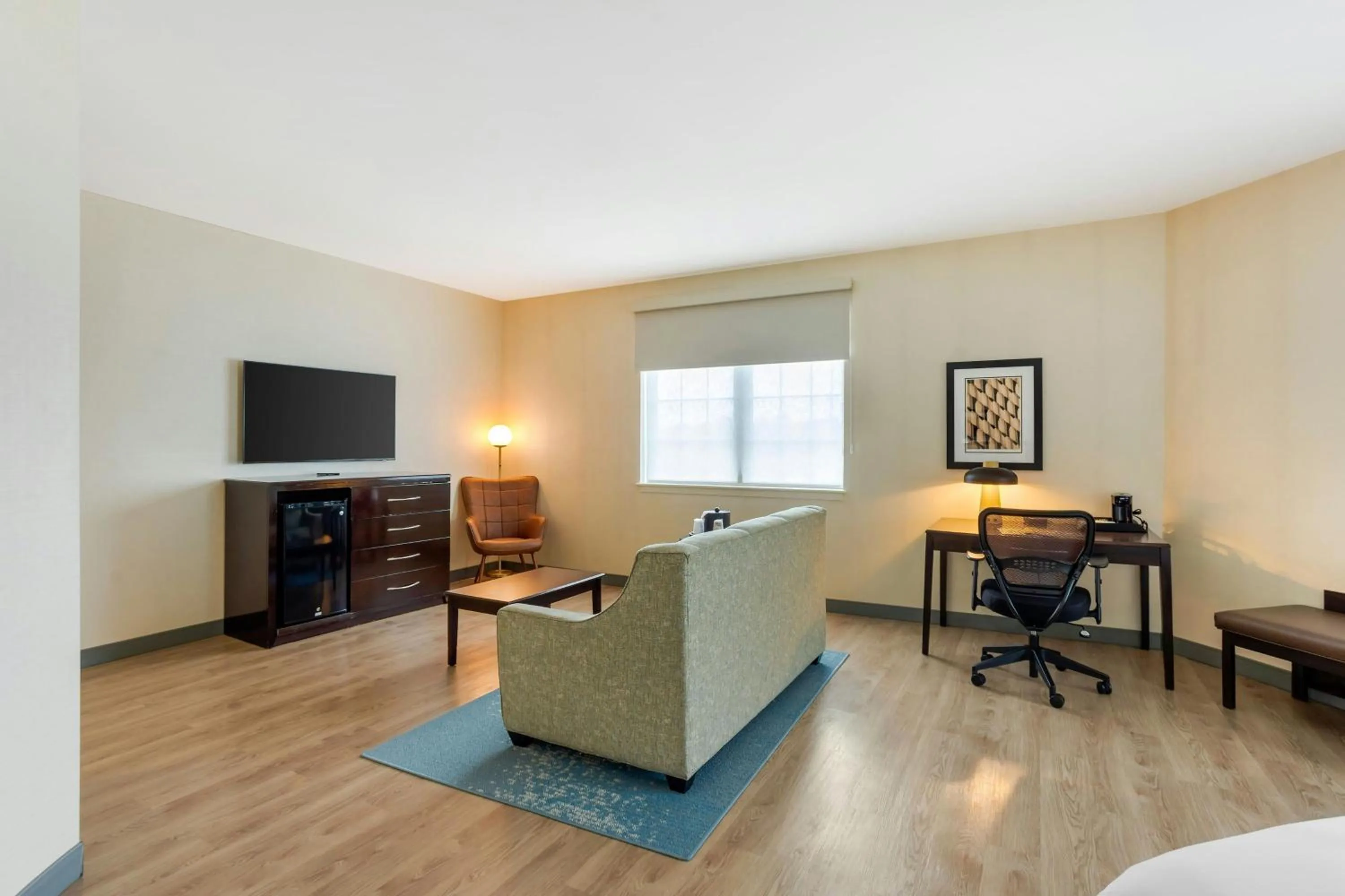 Photo of the whole room in The Prussia Hotel