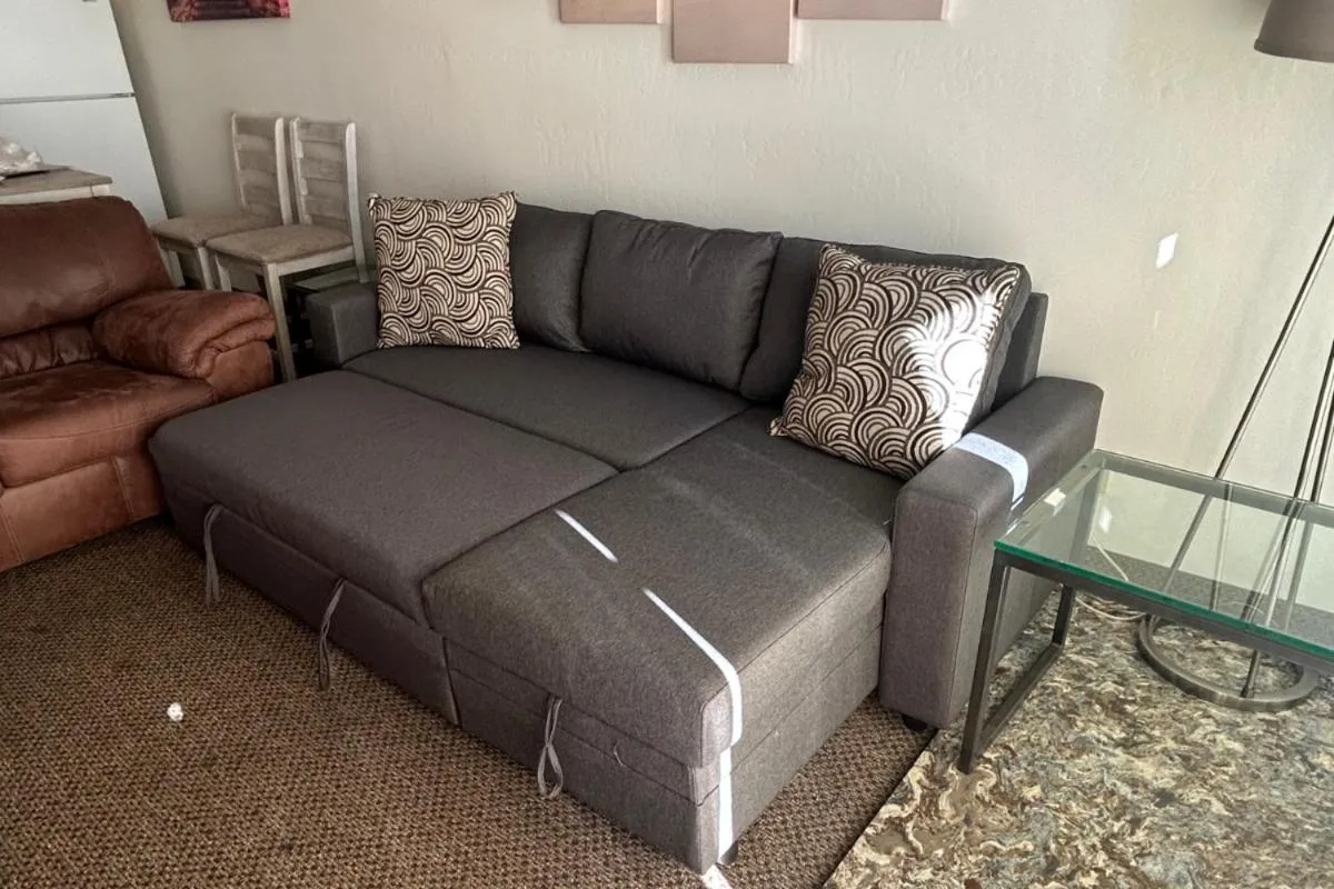 Living room in Beach House Inn & Suites