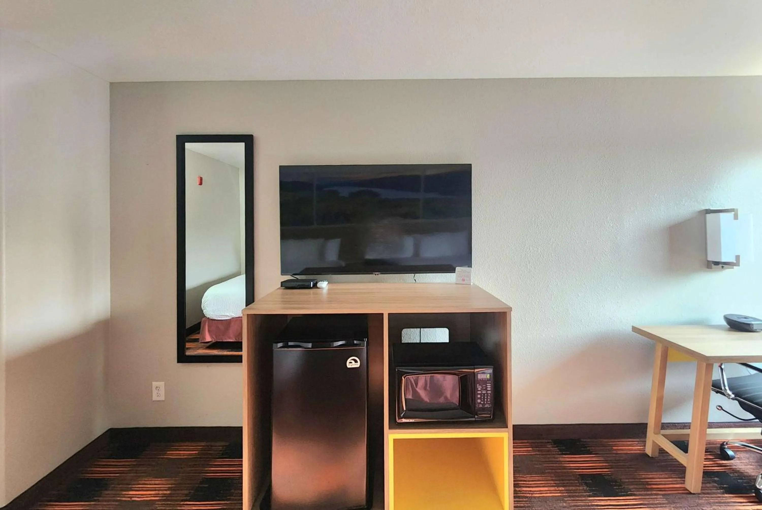 Photo of the whole room in Days Inn by Wyndham Lumberton